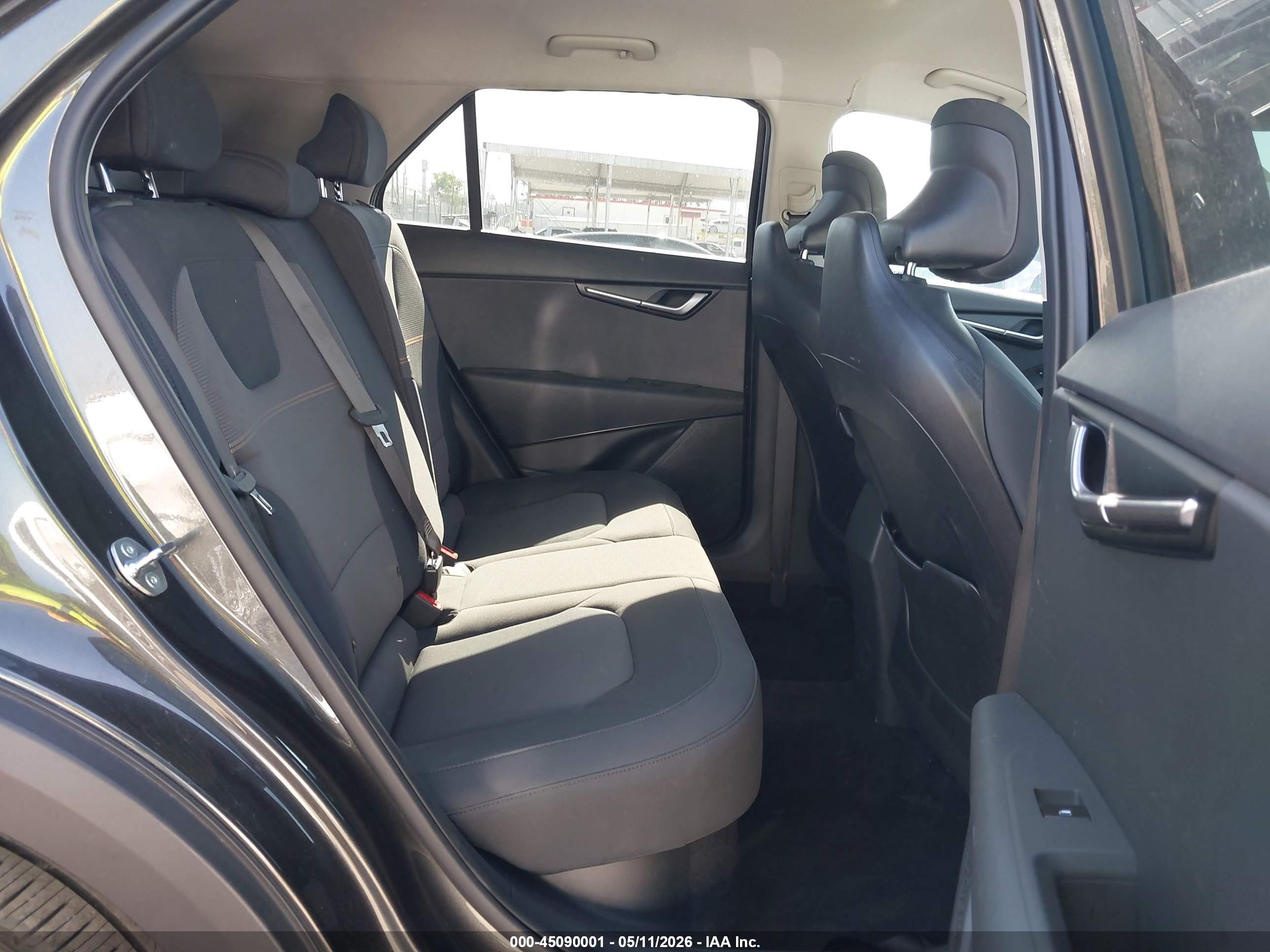 KIA NIRO image 8