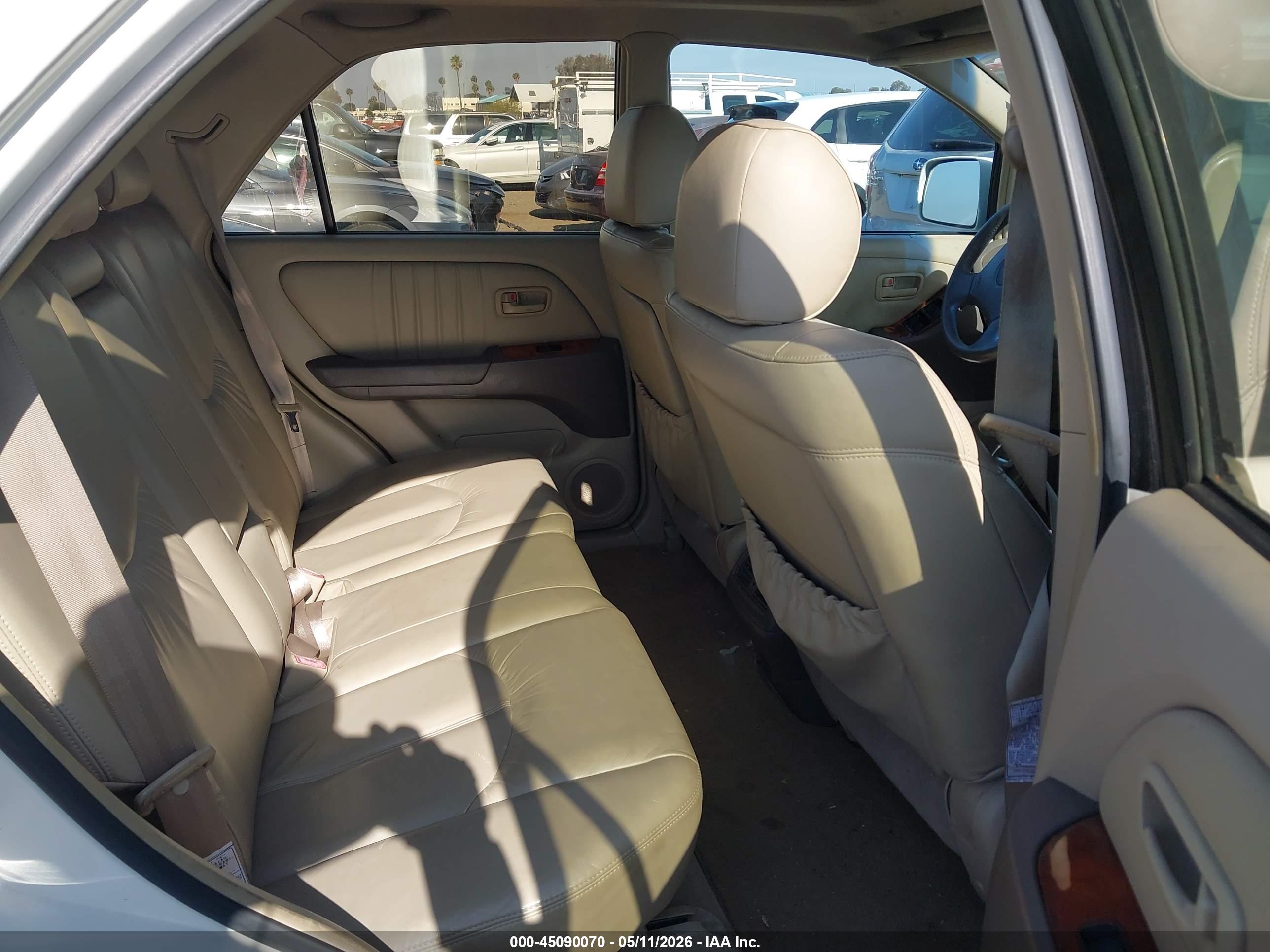 LEXUS RX image 8