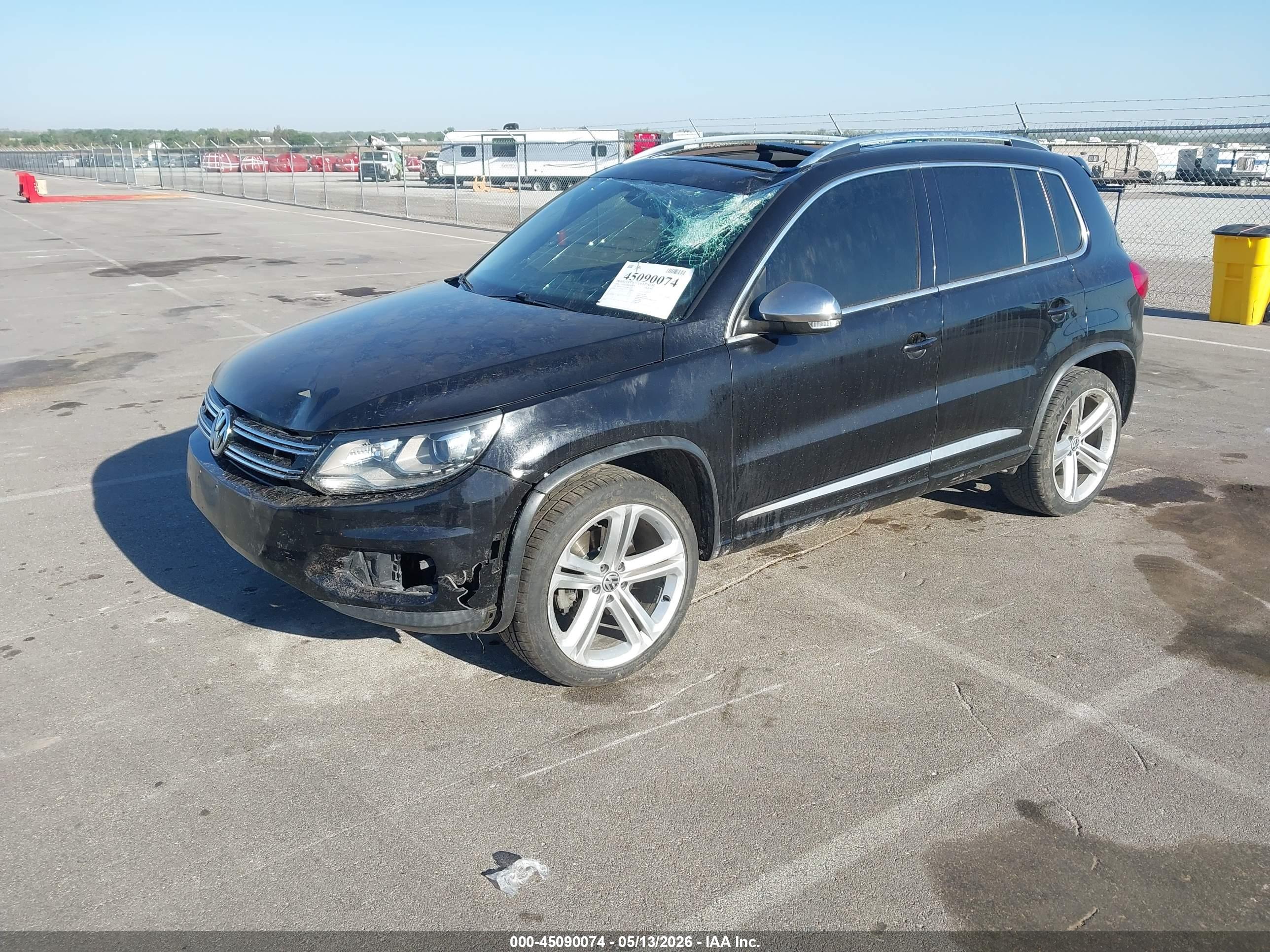 VOLKSWAGEN TIGUAN image 2