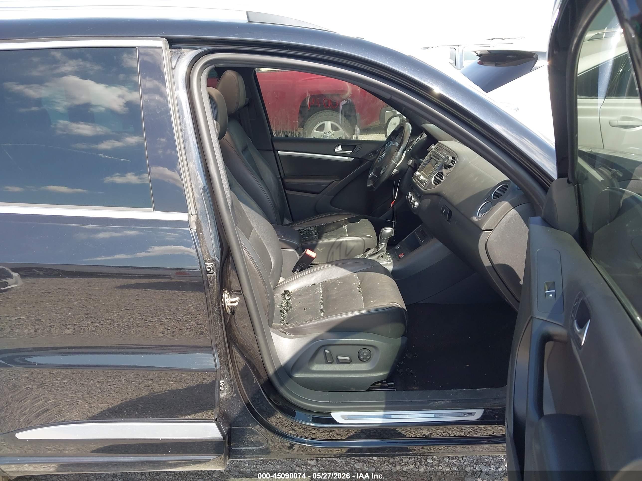 VOLKSWAGEN TIGUAN image 5