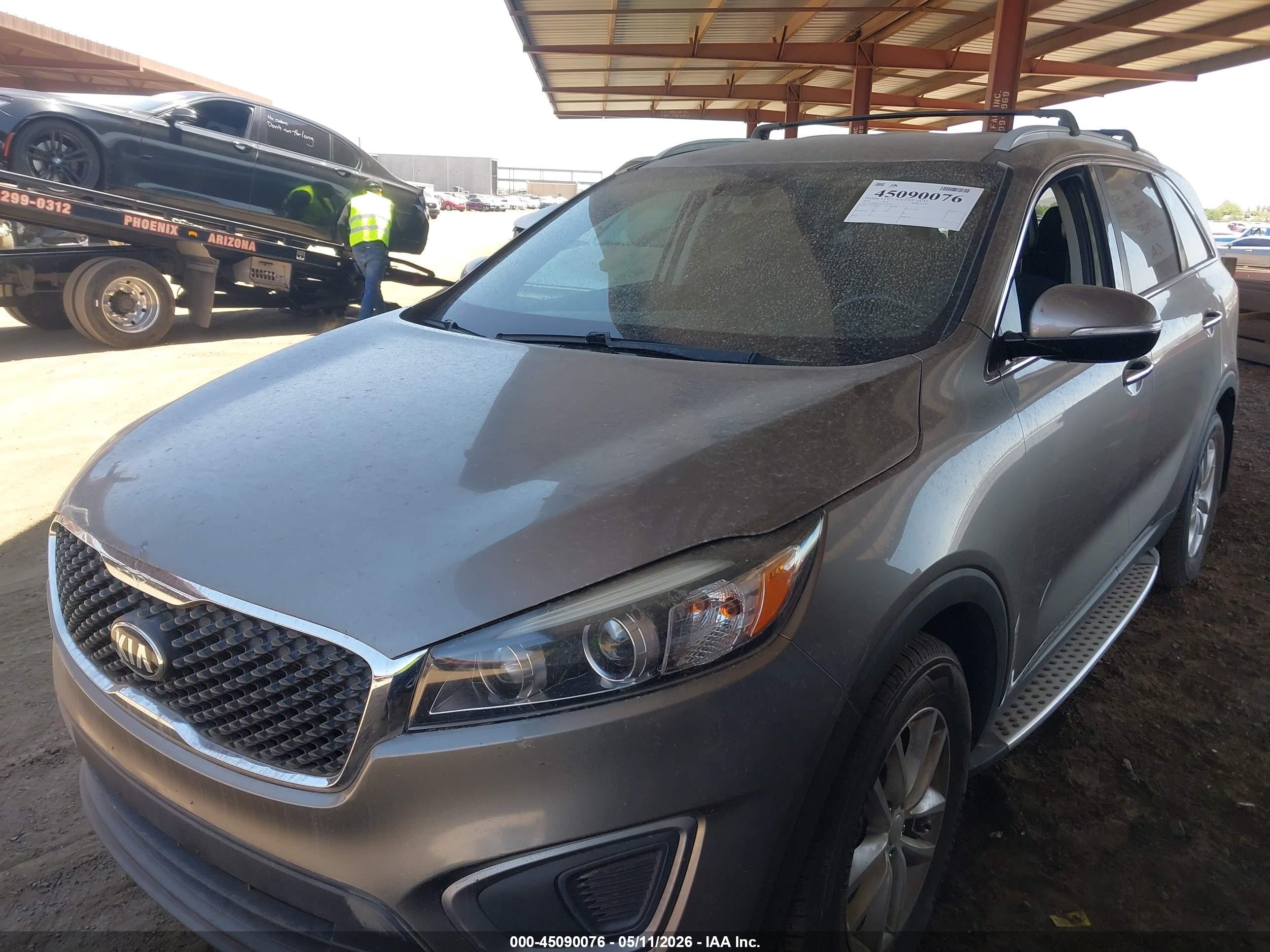 KIA SORENTO image 2