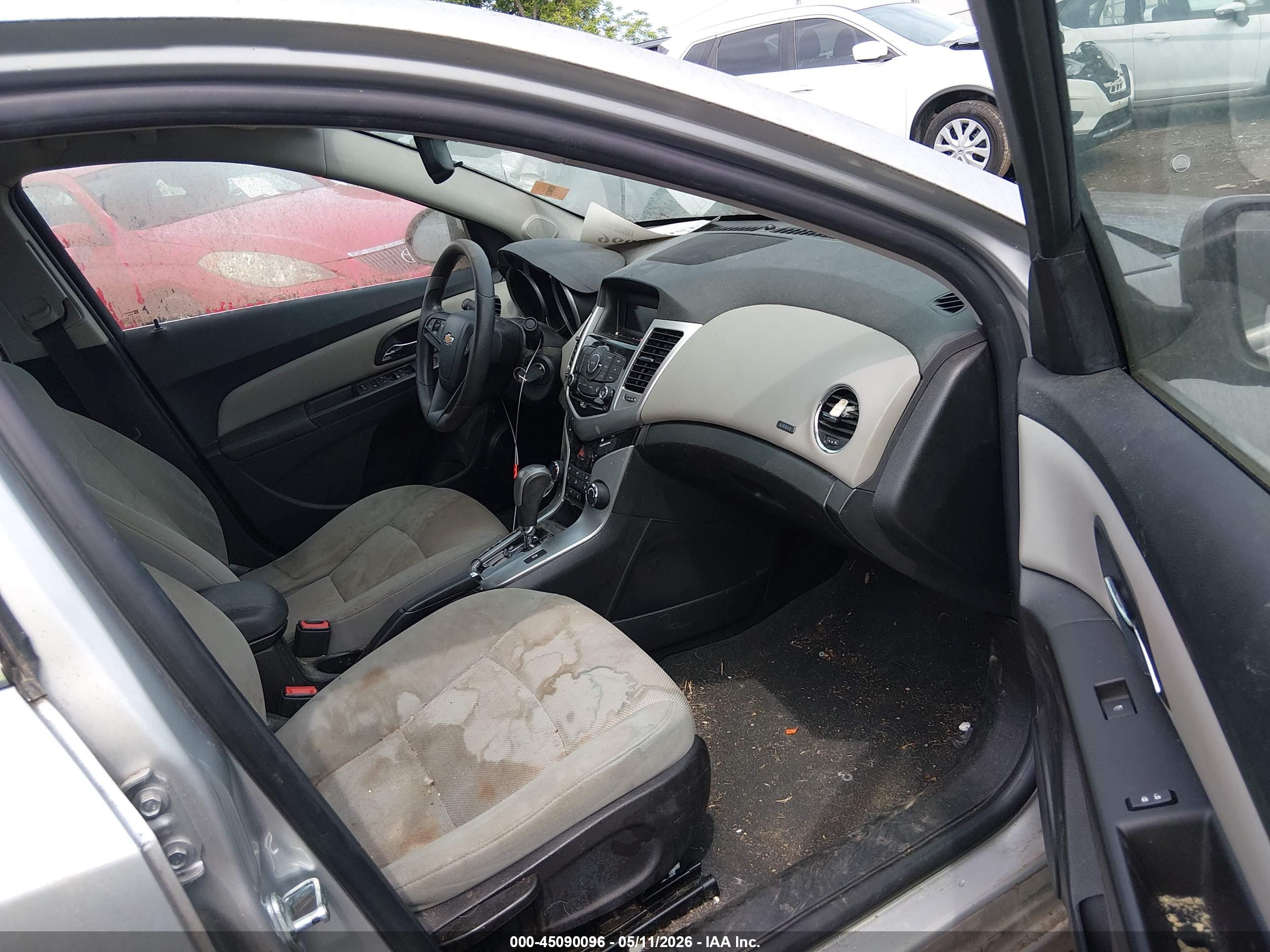 CHEVROLET CRUZE image 5