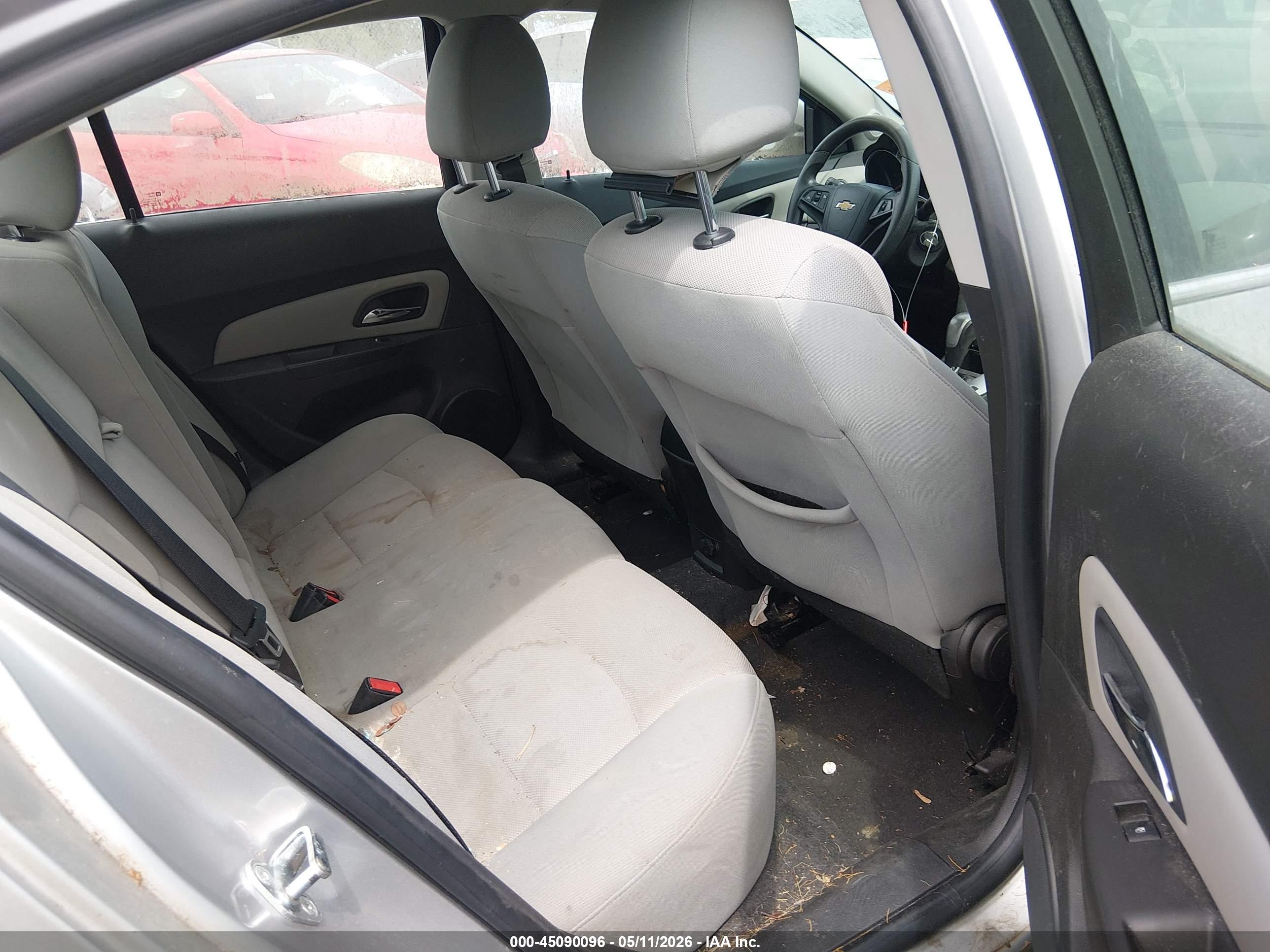 CHEVROLET CRUZE image 8