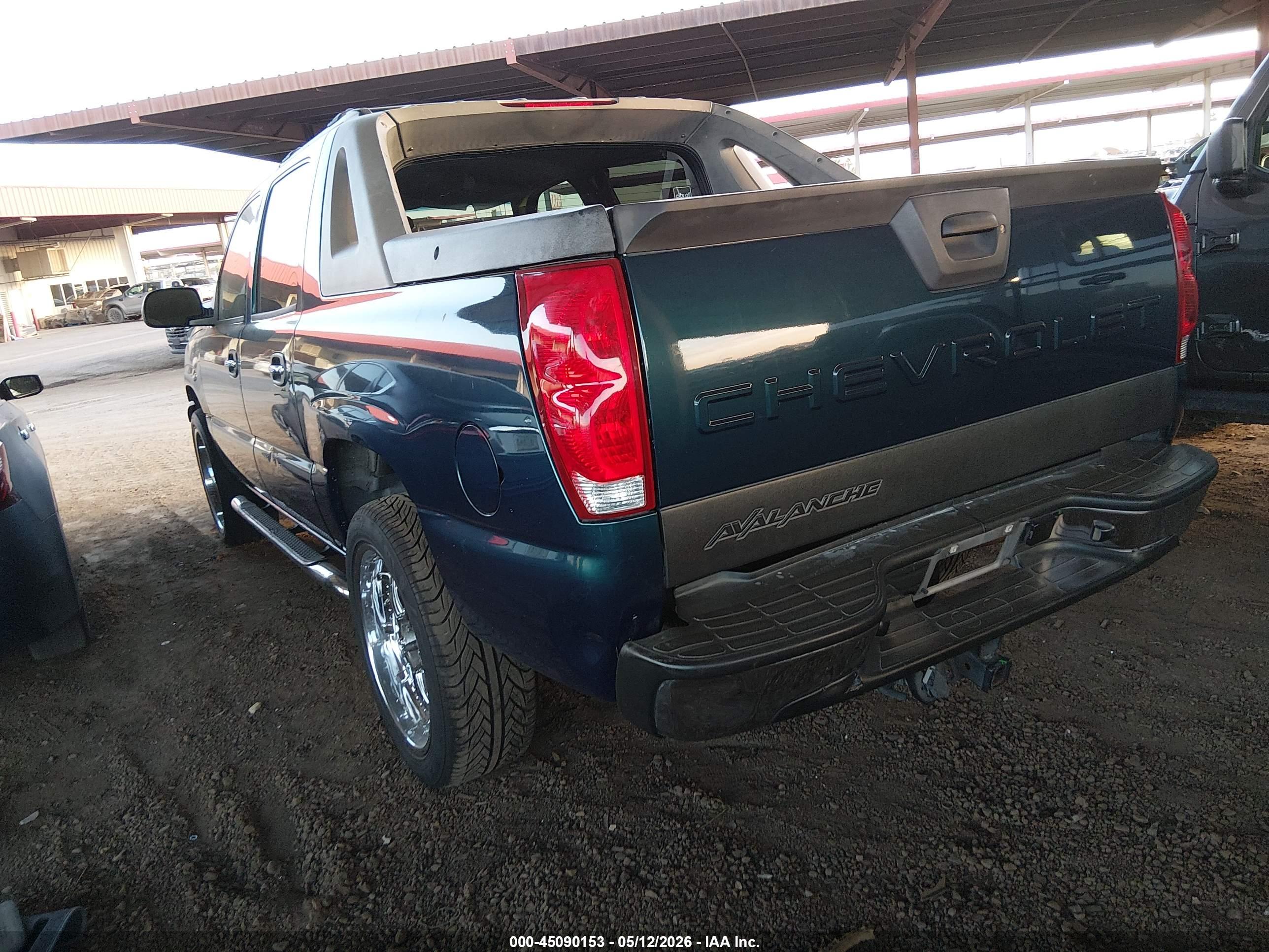 CHEVROLET AVALANCHE image 3