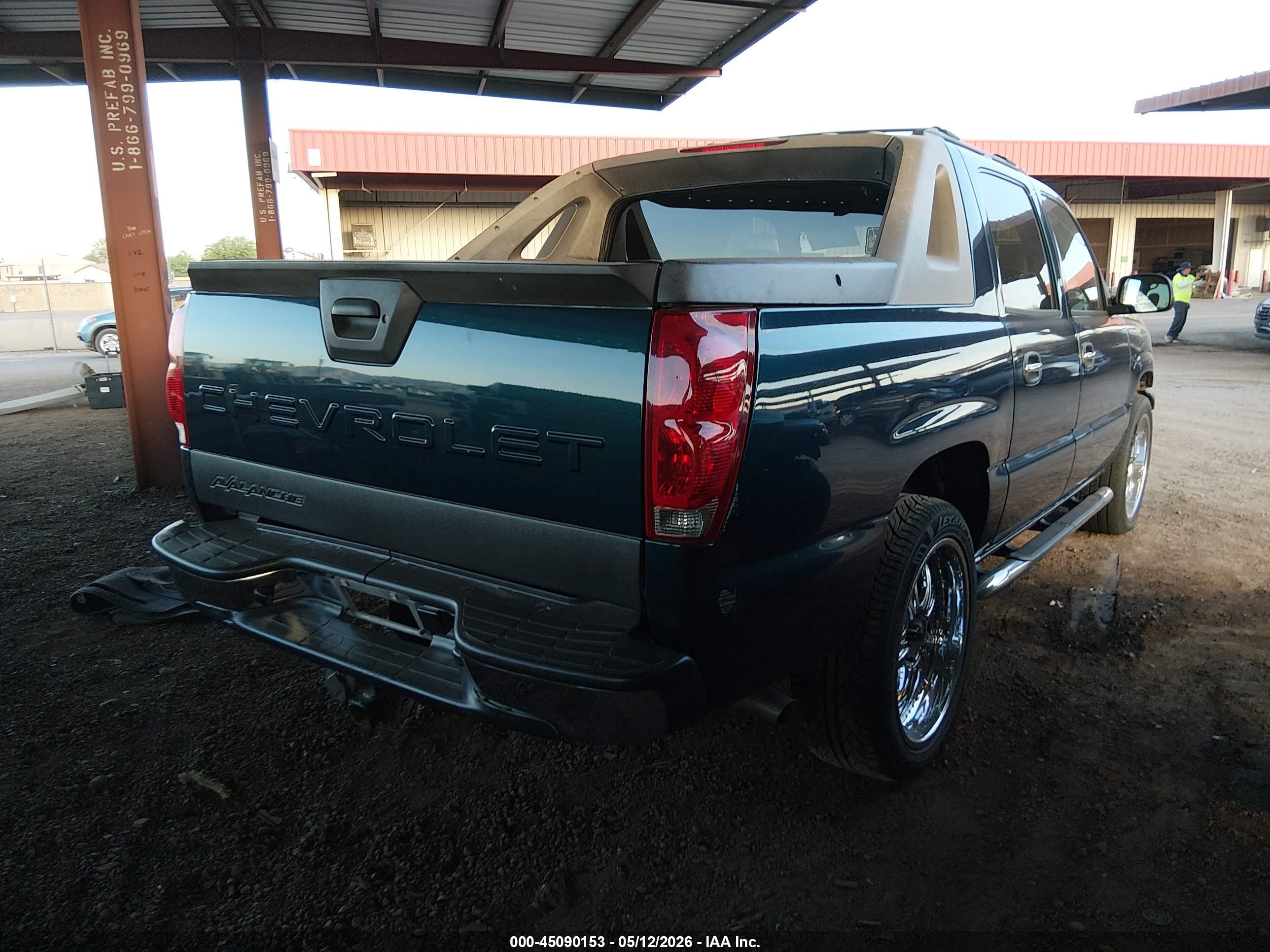 CHEVROLET AVALANCHE image 4