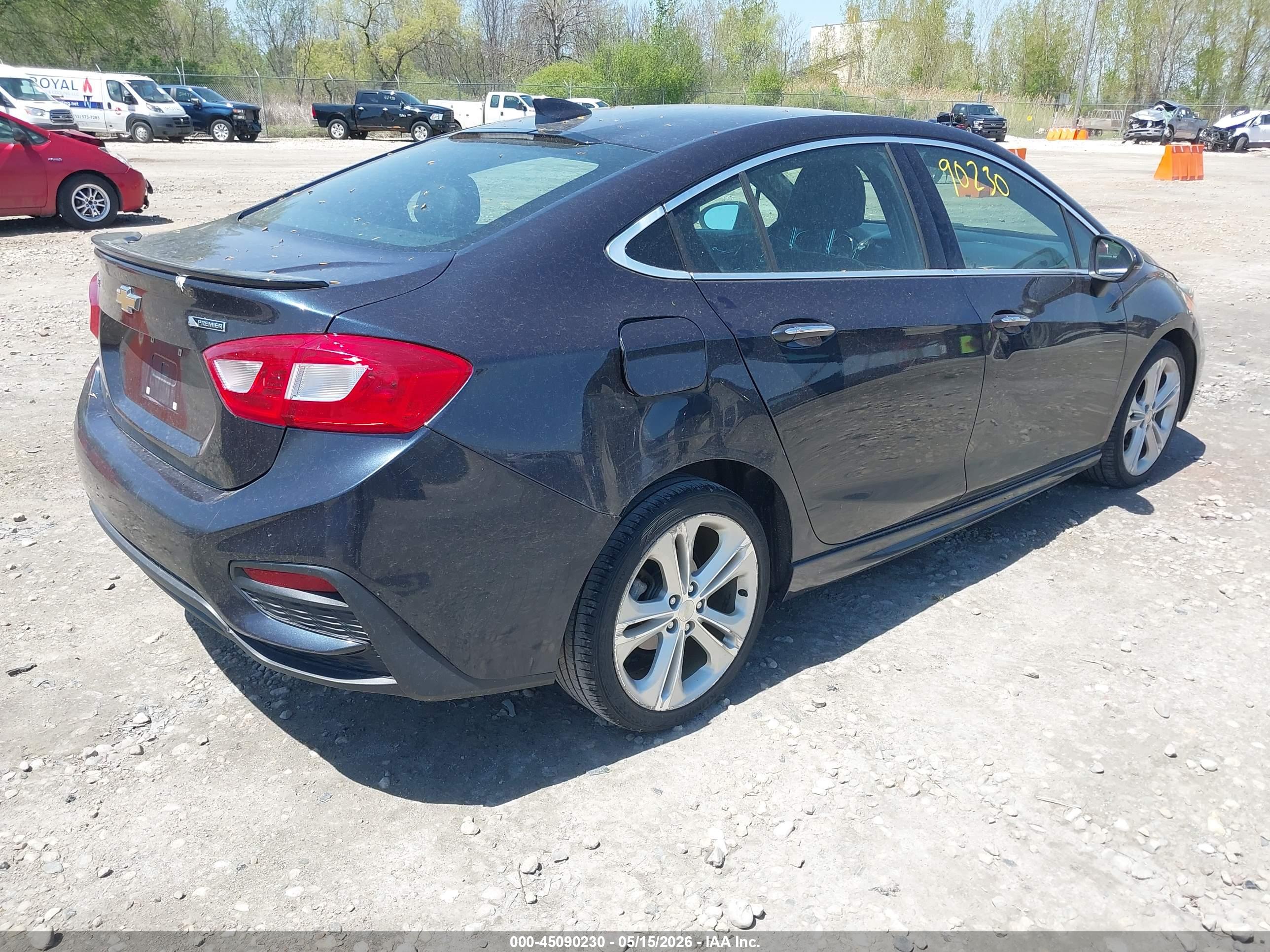 CHEVROLET CRUZE image 4
