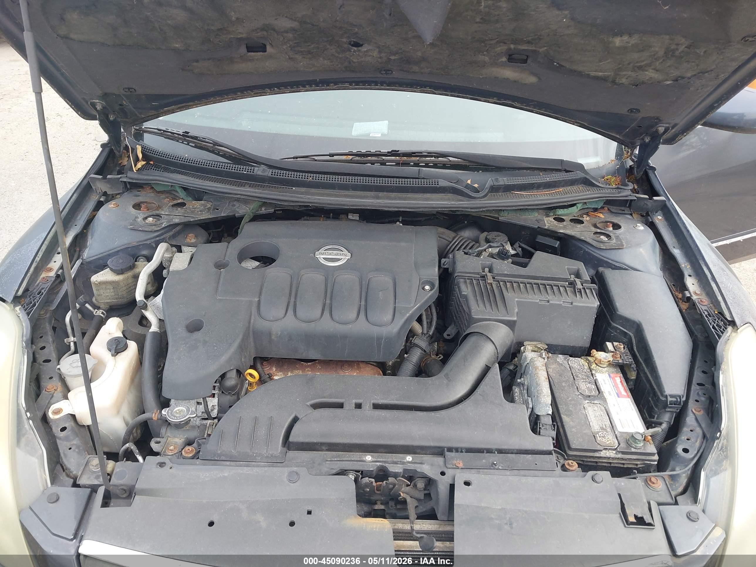 NISSAN ALTIMA image 10