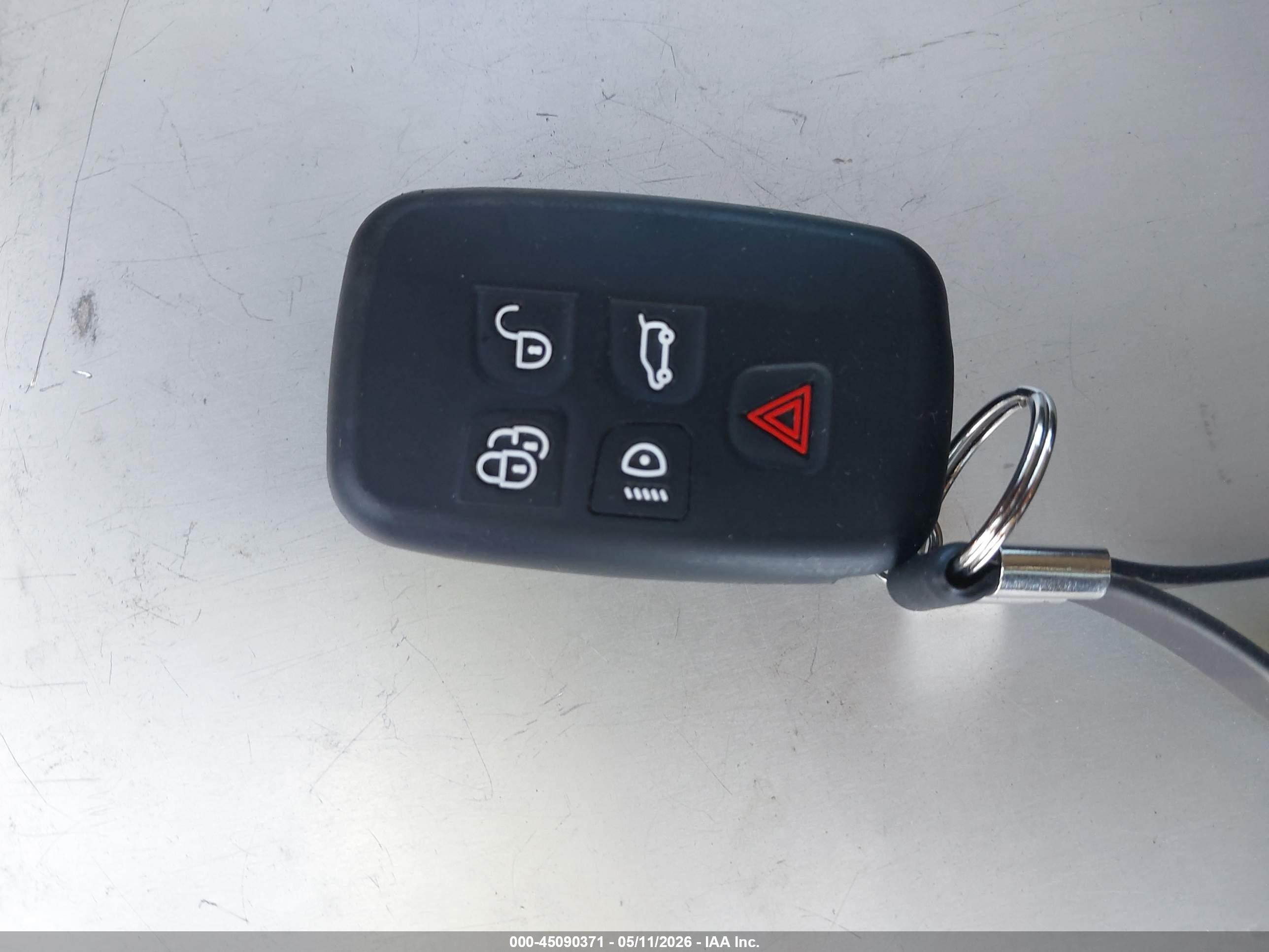 LAND ROVER image 11