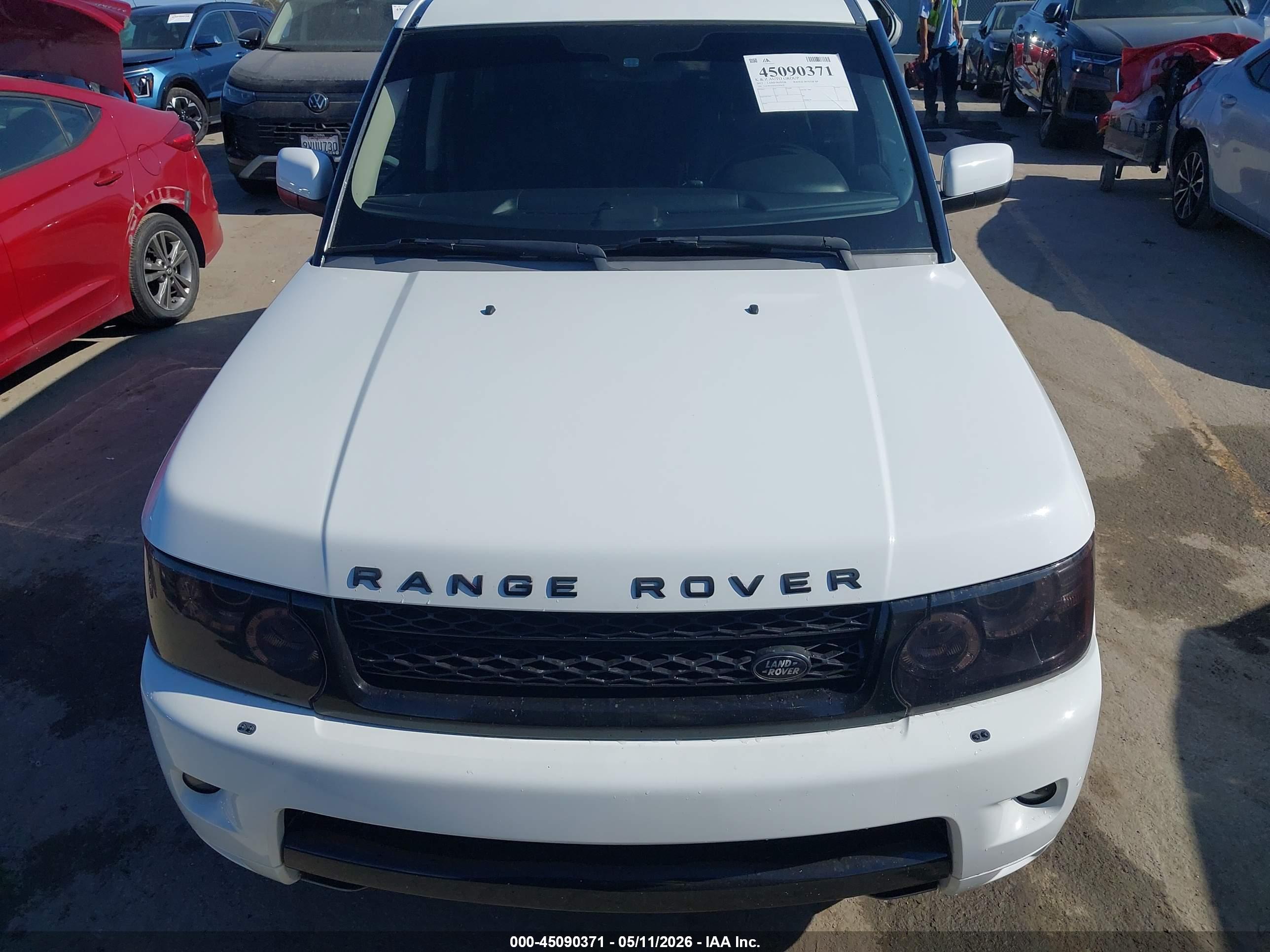 LAND ROVER image 6