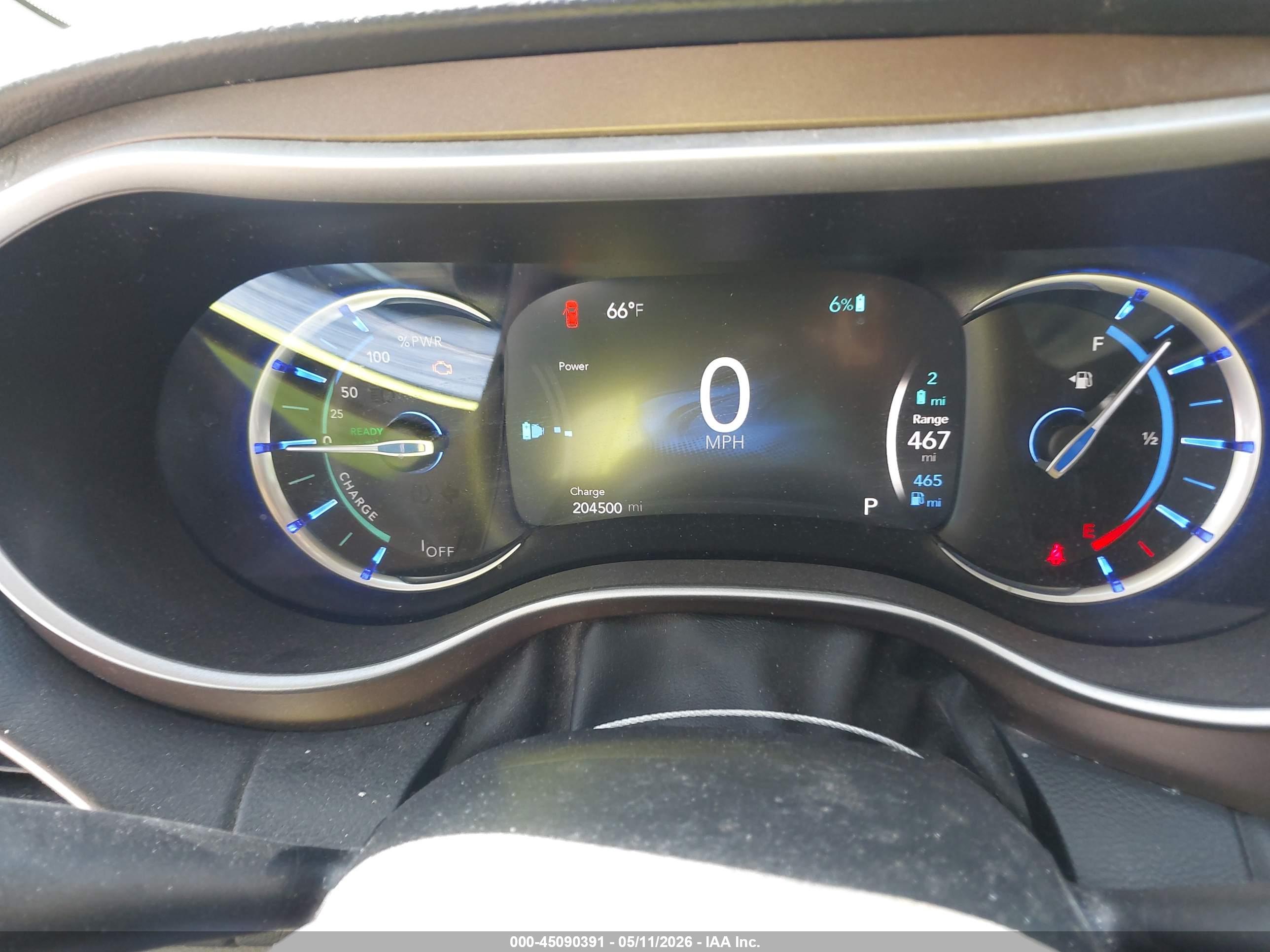CHRYSLER PACIFICA image 7