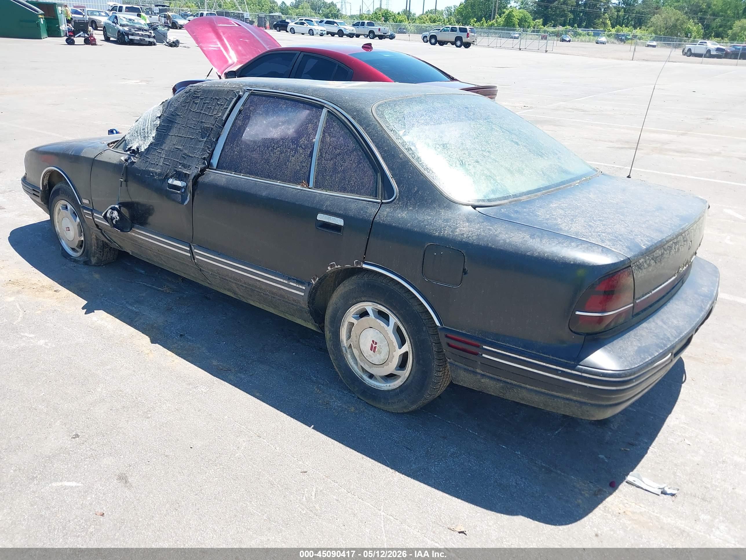 OLDSMOBILE 88 image 3