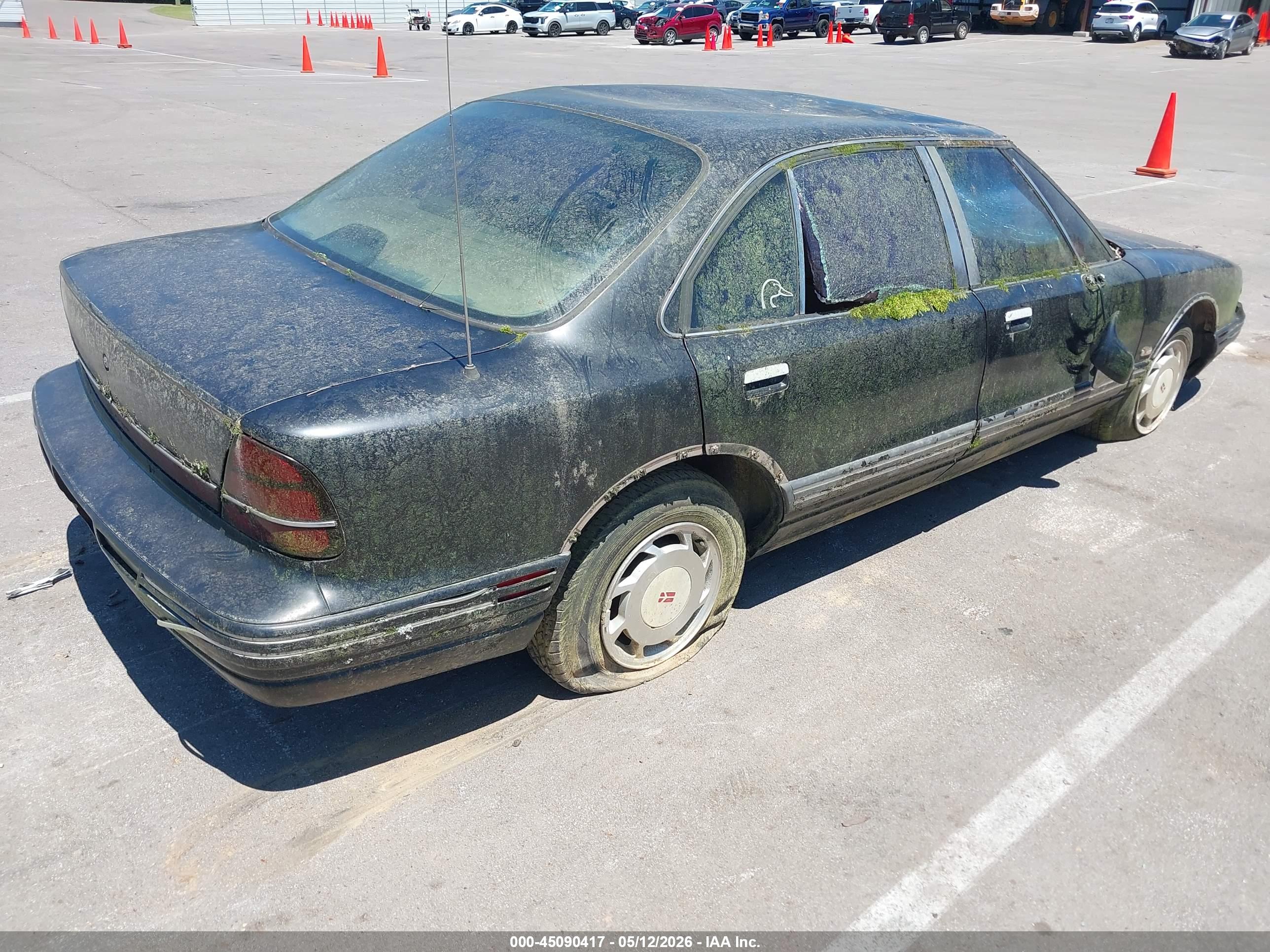 OLDSMOBILE 88 image 4