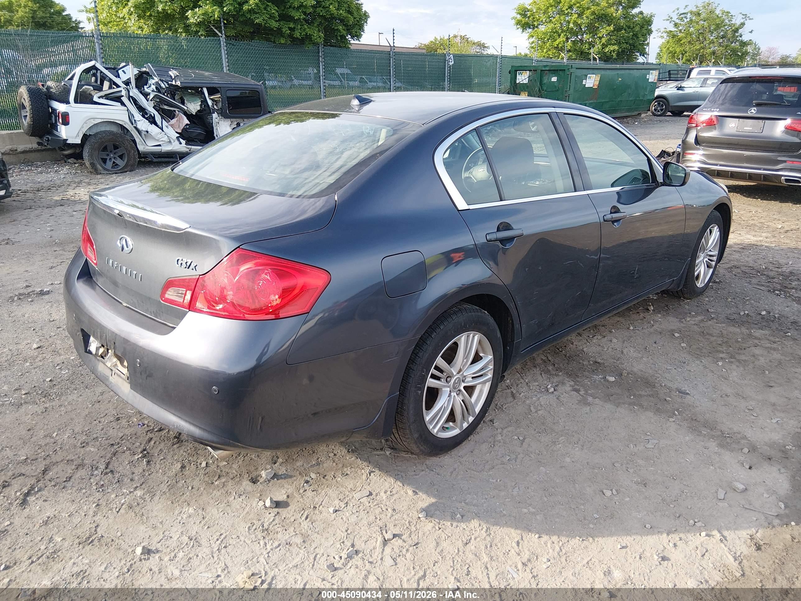 INFINITI G37X image 4