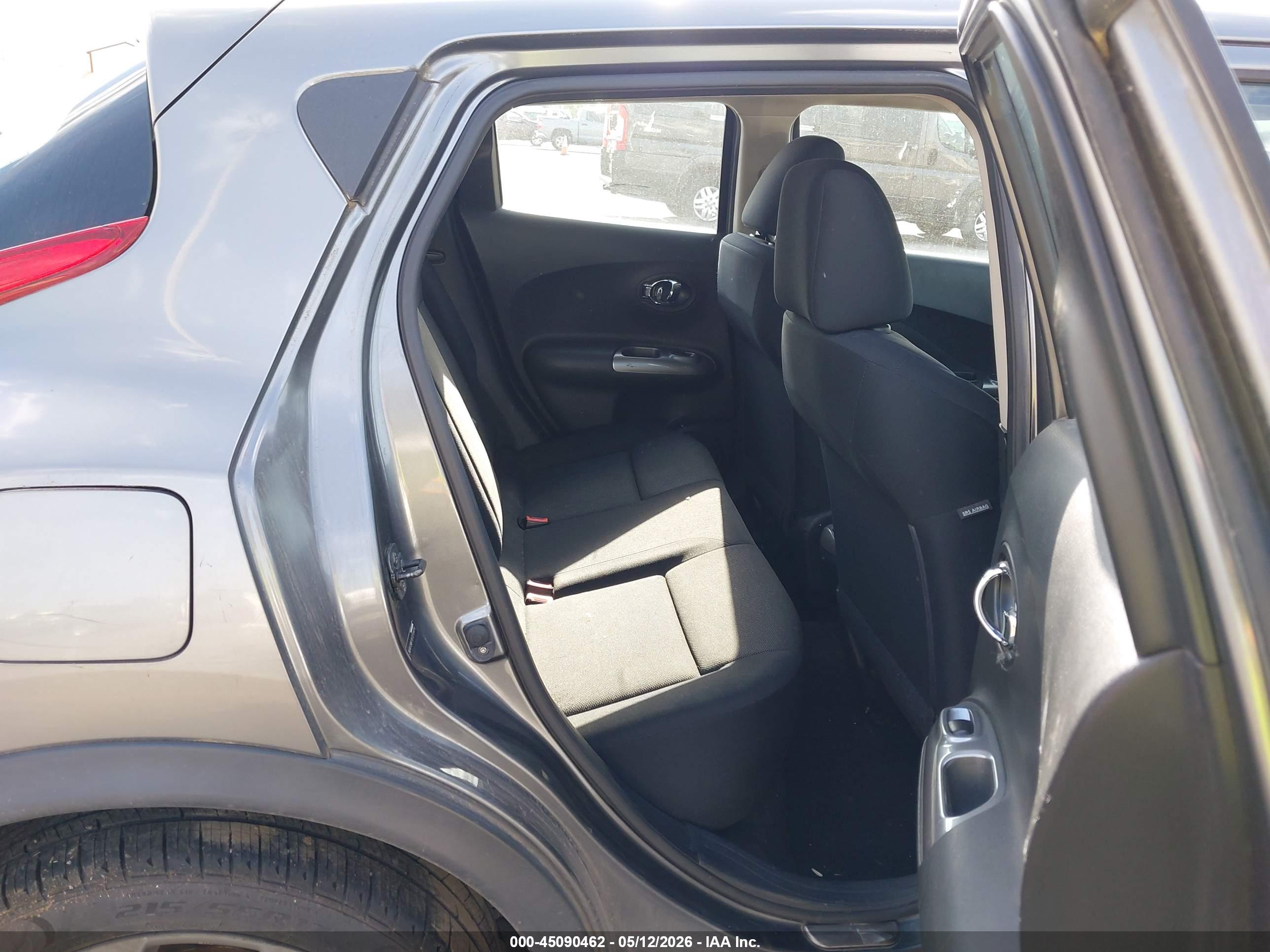 NISSAN JUKE image 8