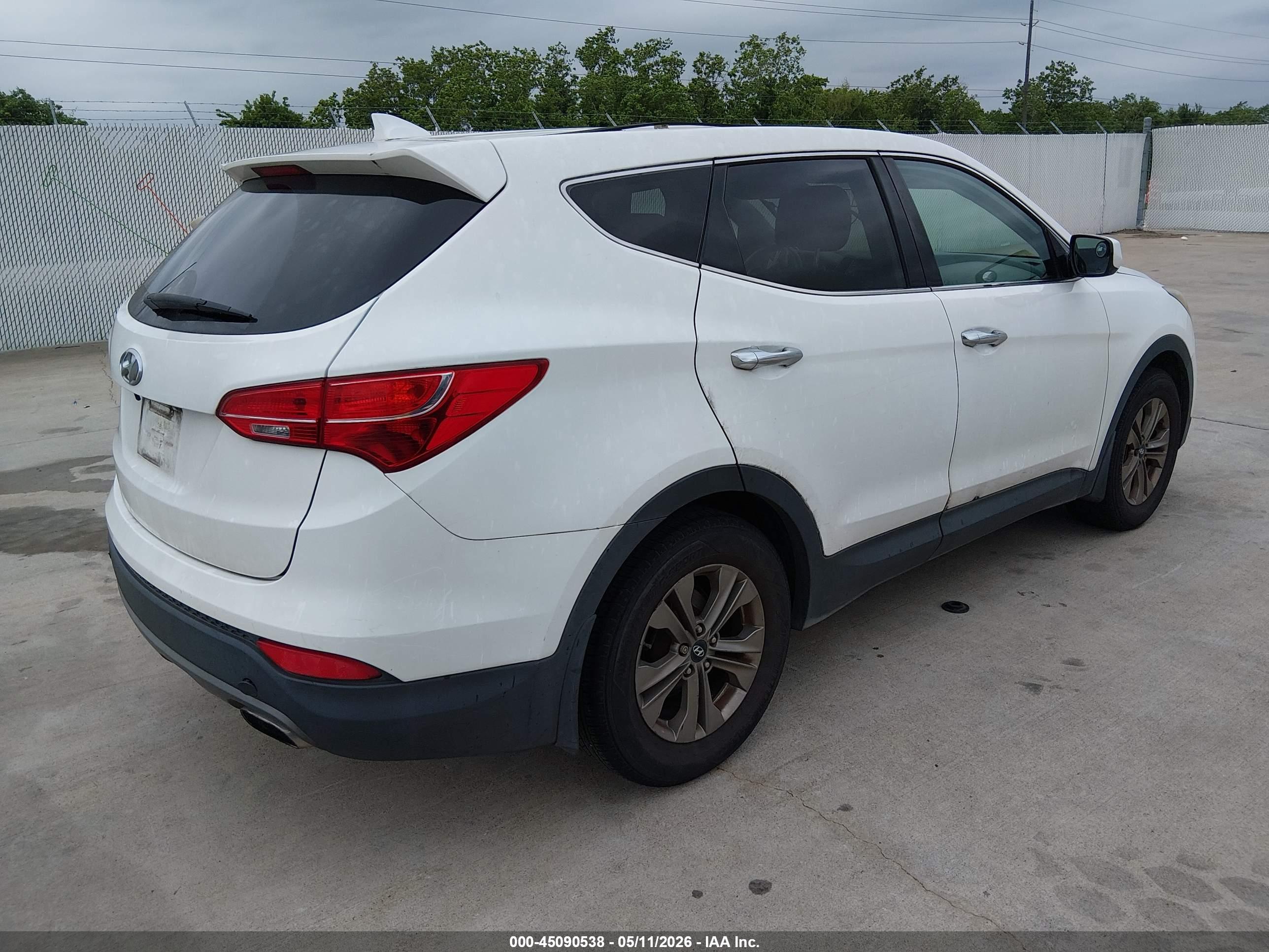 HYUNDAI SANTA image 4