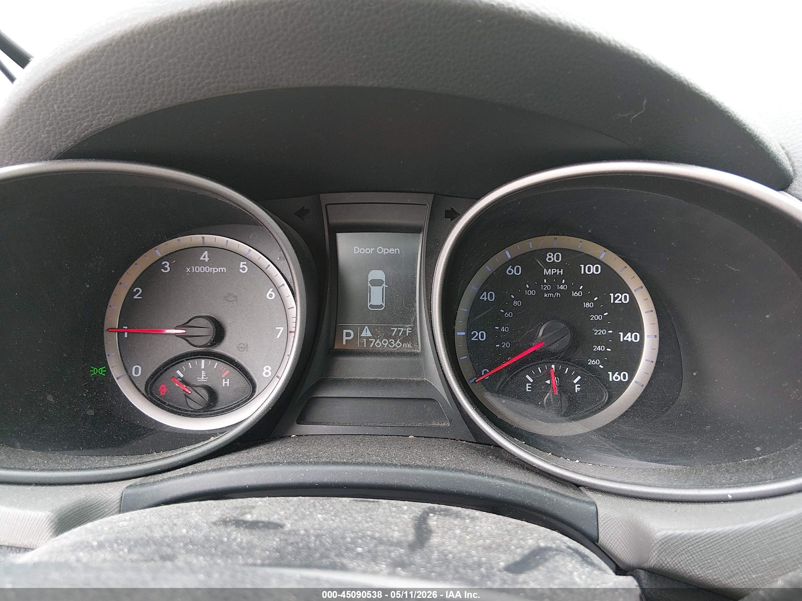 HYUNDAI SANTA image 7