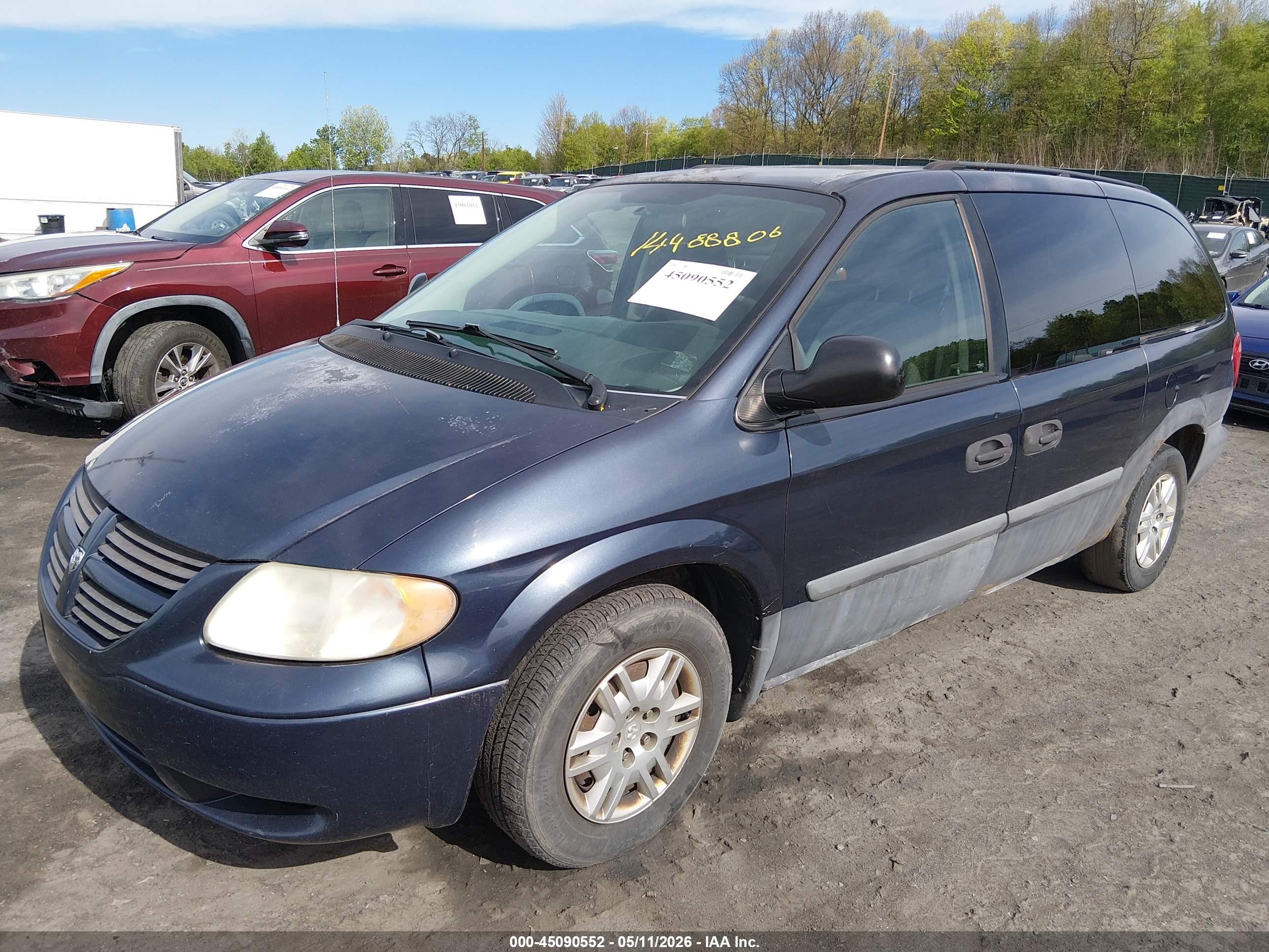 DODGE GRAND image 2