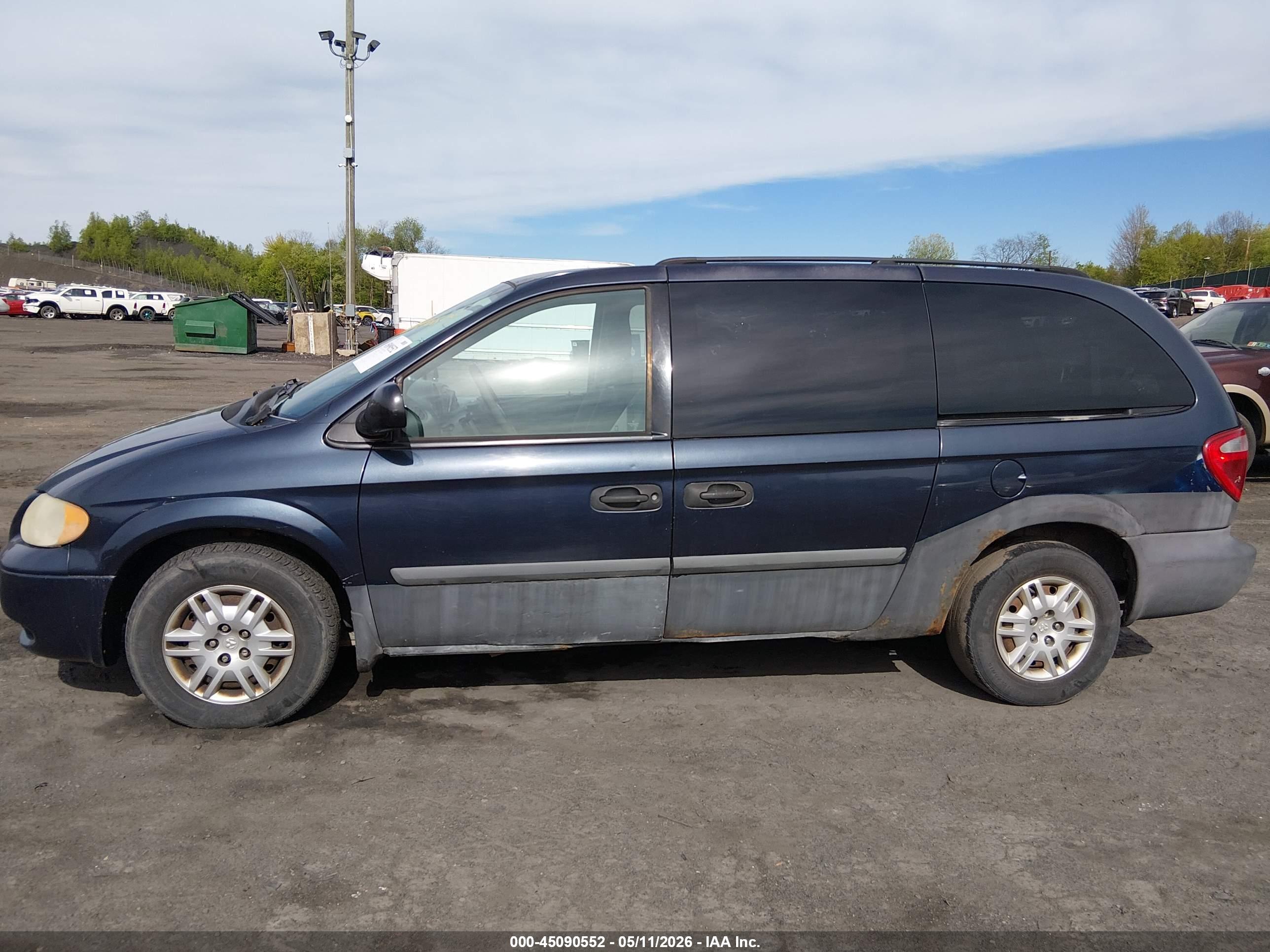 DODGE GRAND image 6