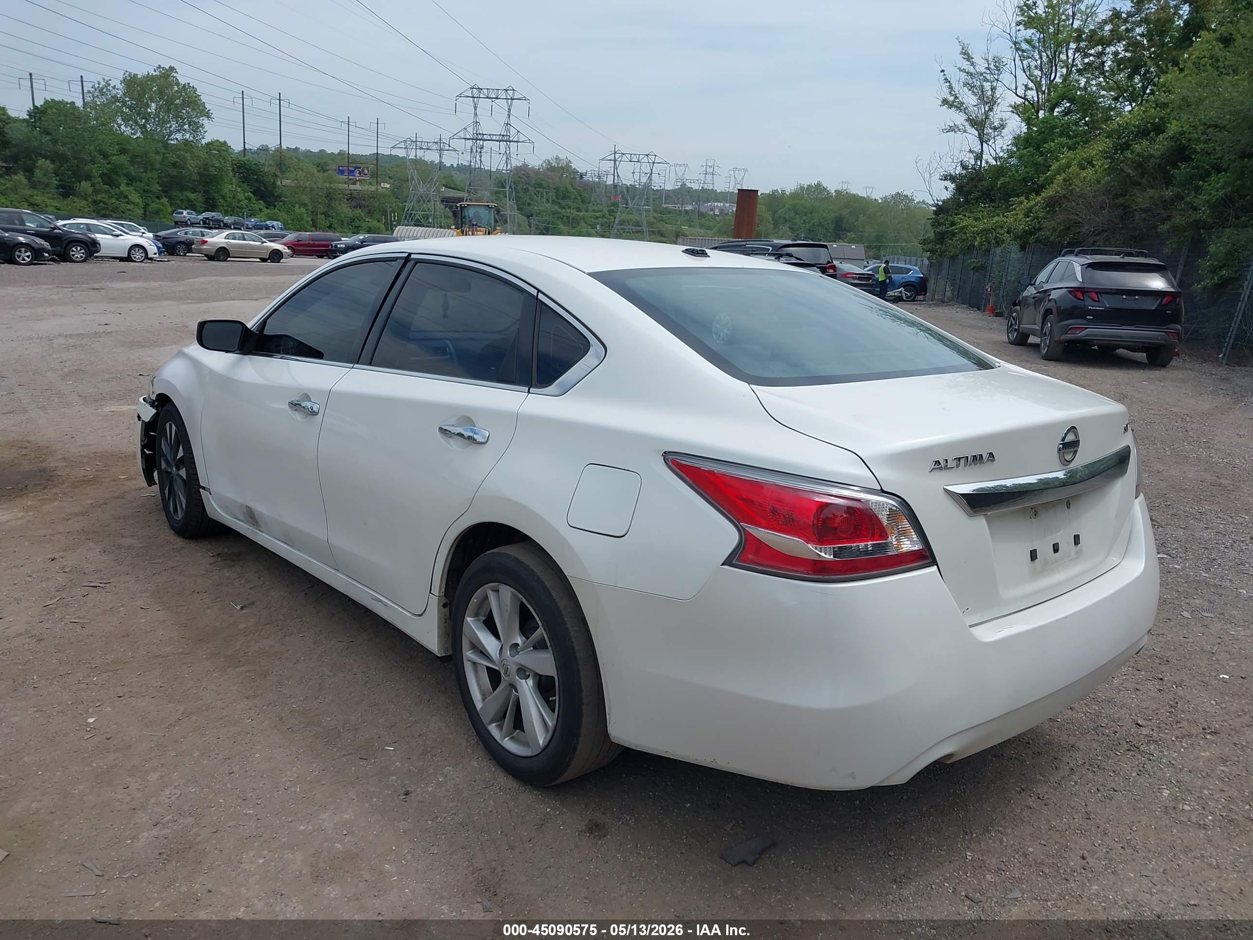 NISSAN ALTIMA image 3