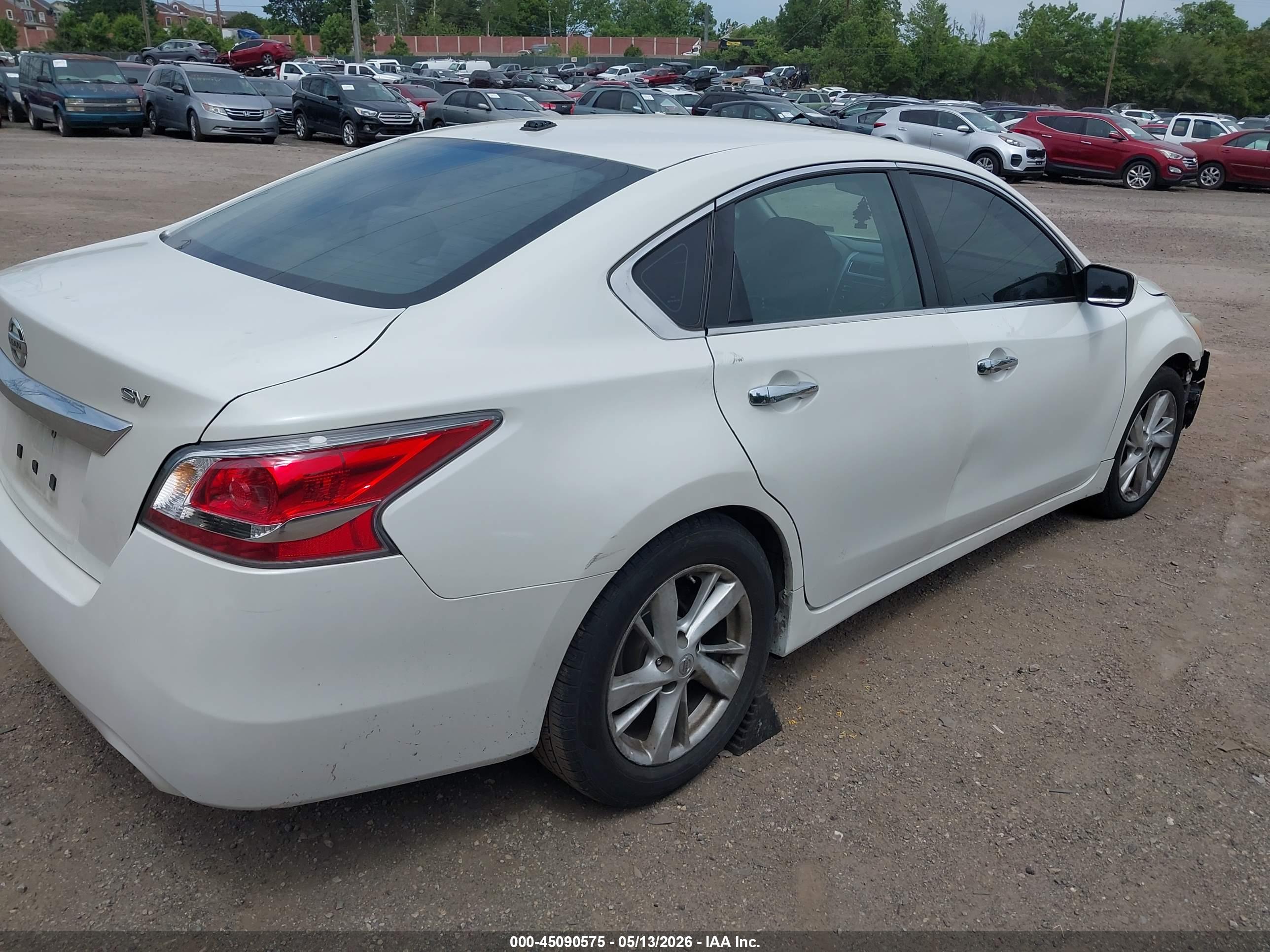NISSAN ALTIMA image 4