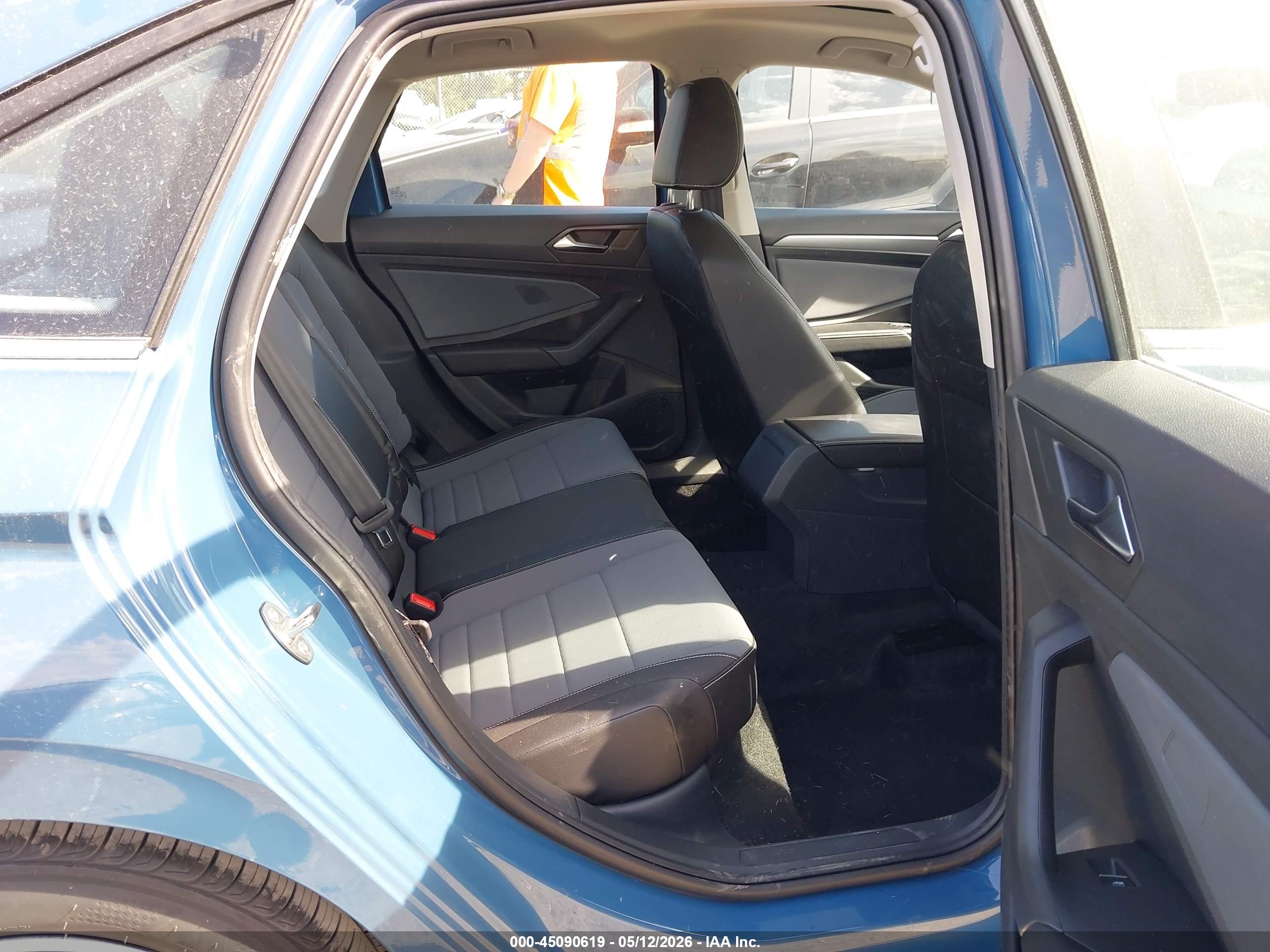 VOLKSWAGEN JETTA image 8