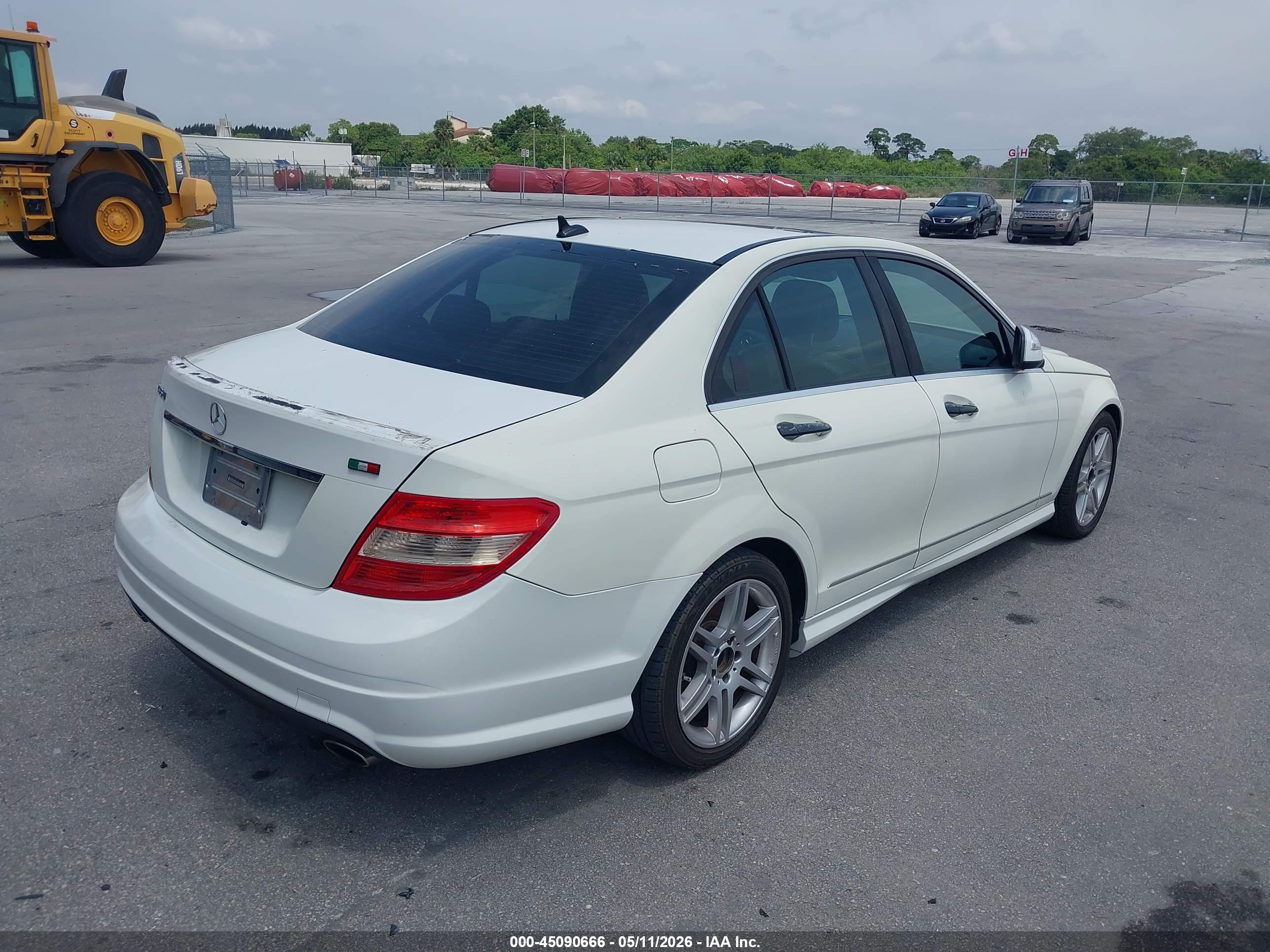 MERCEDES-BENZ C image 4