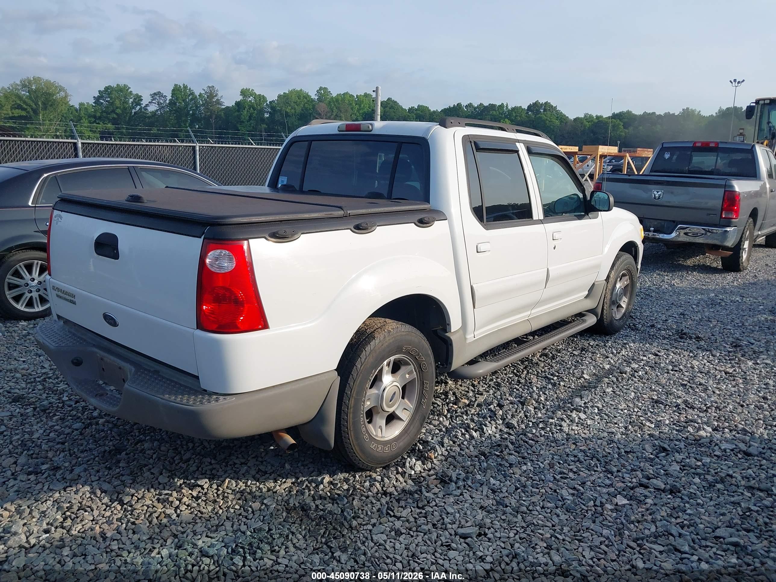 FORD EXPLORER image 4