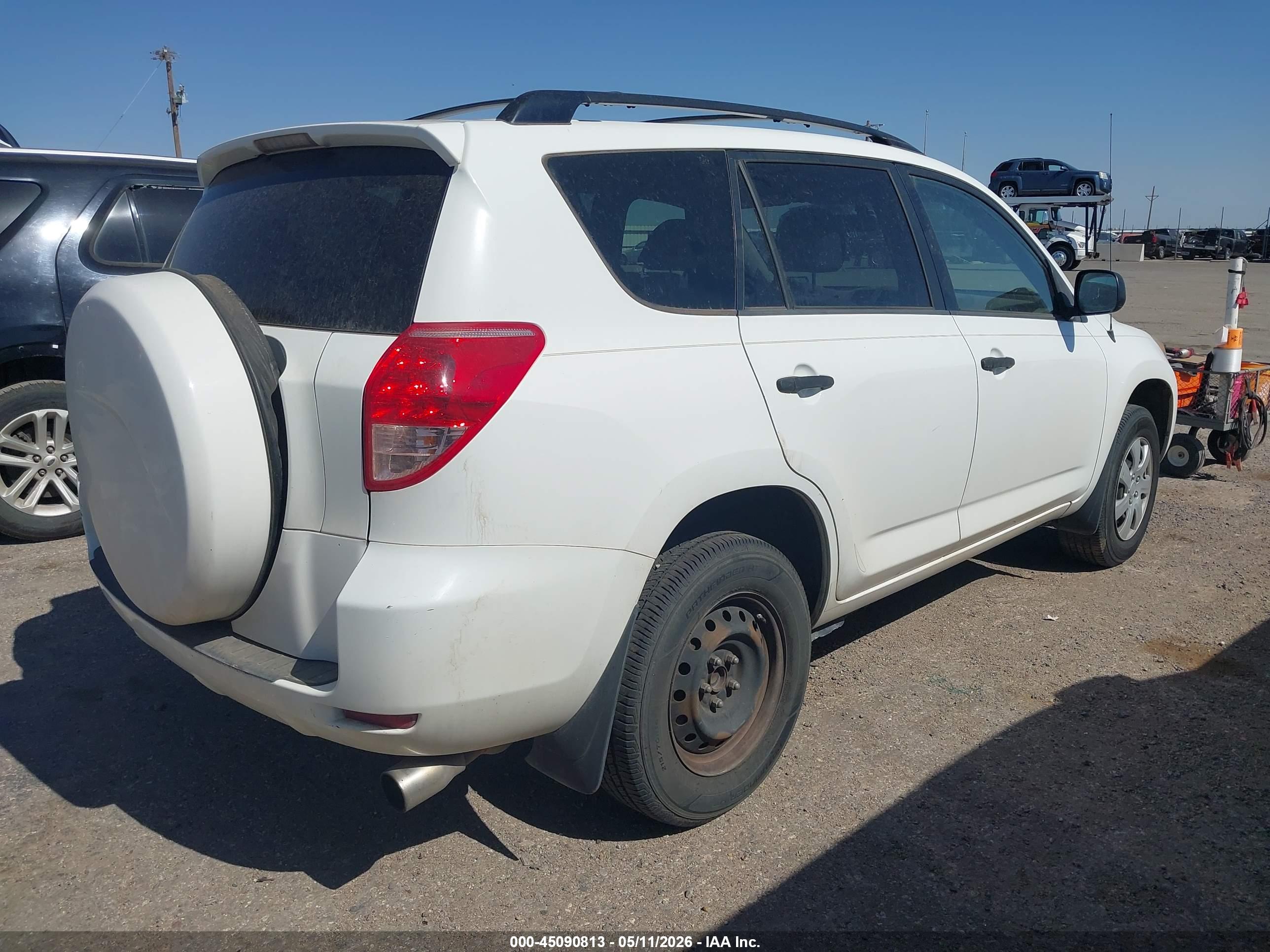 TOYOTA RAV4 image 4