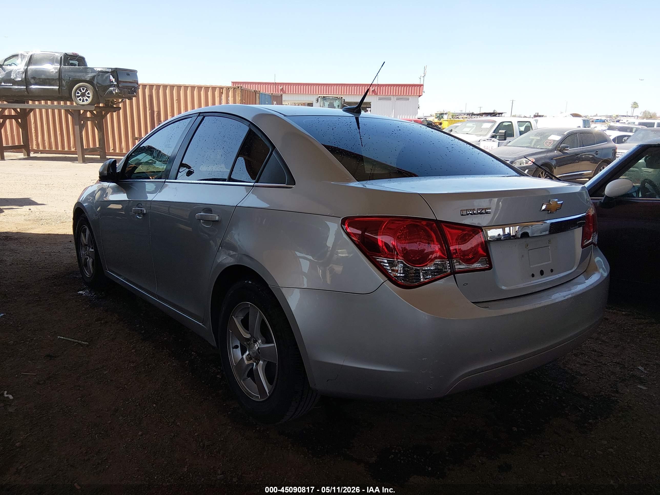 CHEVROLET CRUZE image 3