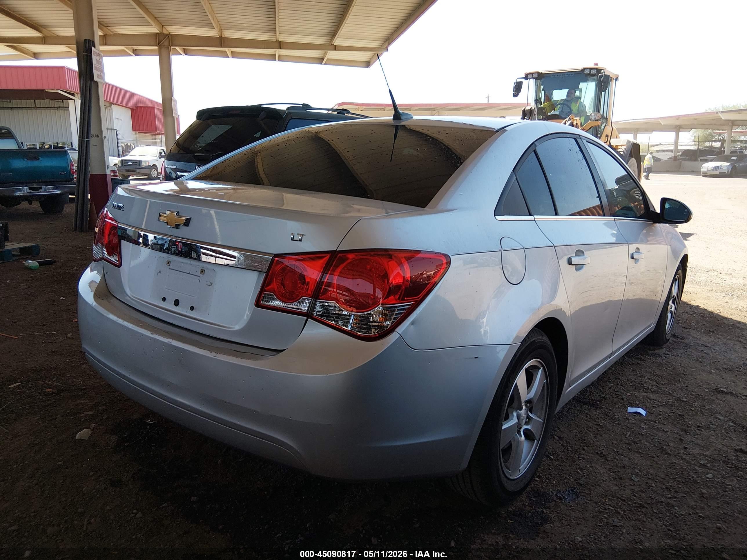 CHEVROLET CRUZE image 4