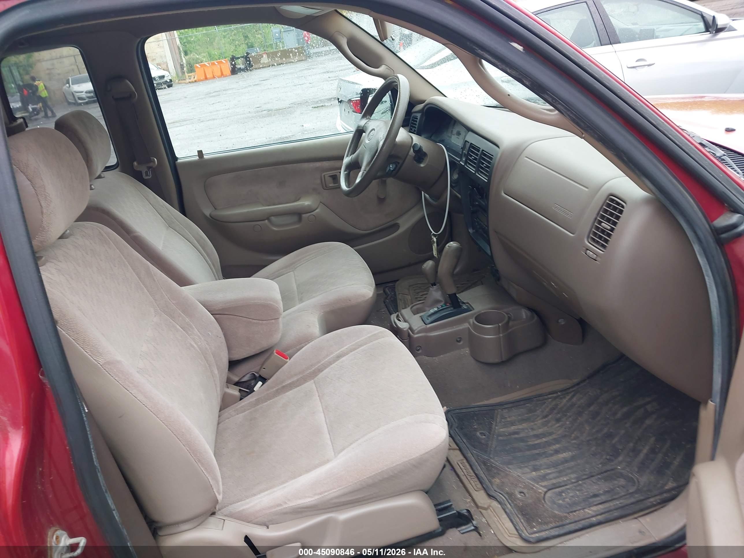 TOYOTA TACOMA image 5