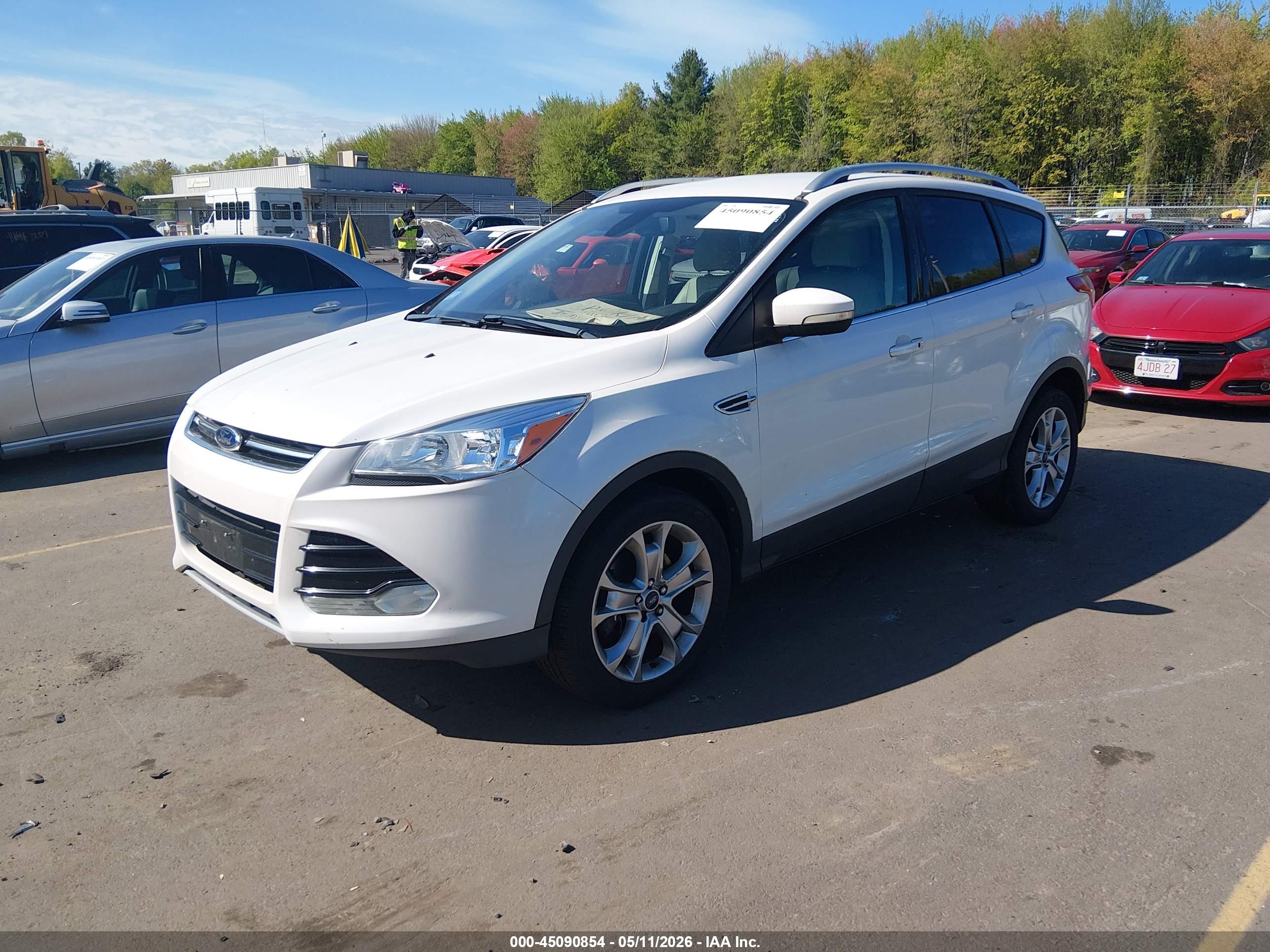 FORD ESCAPE image 2