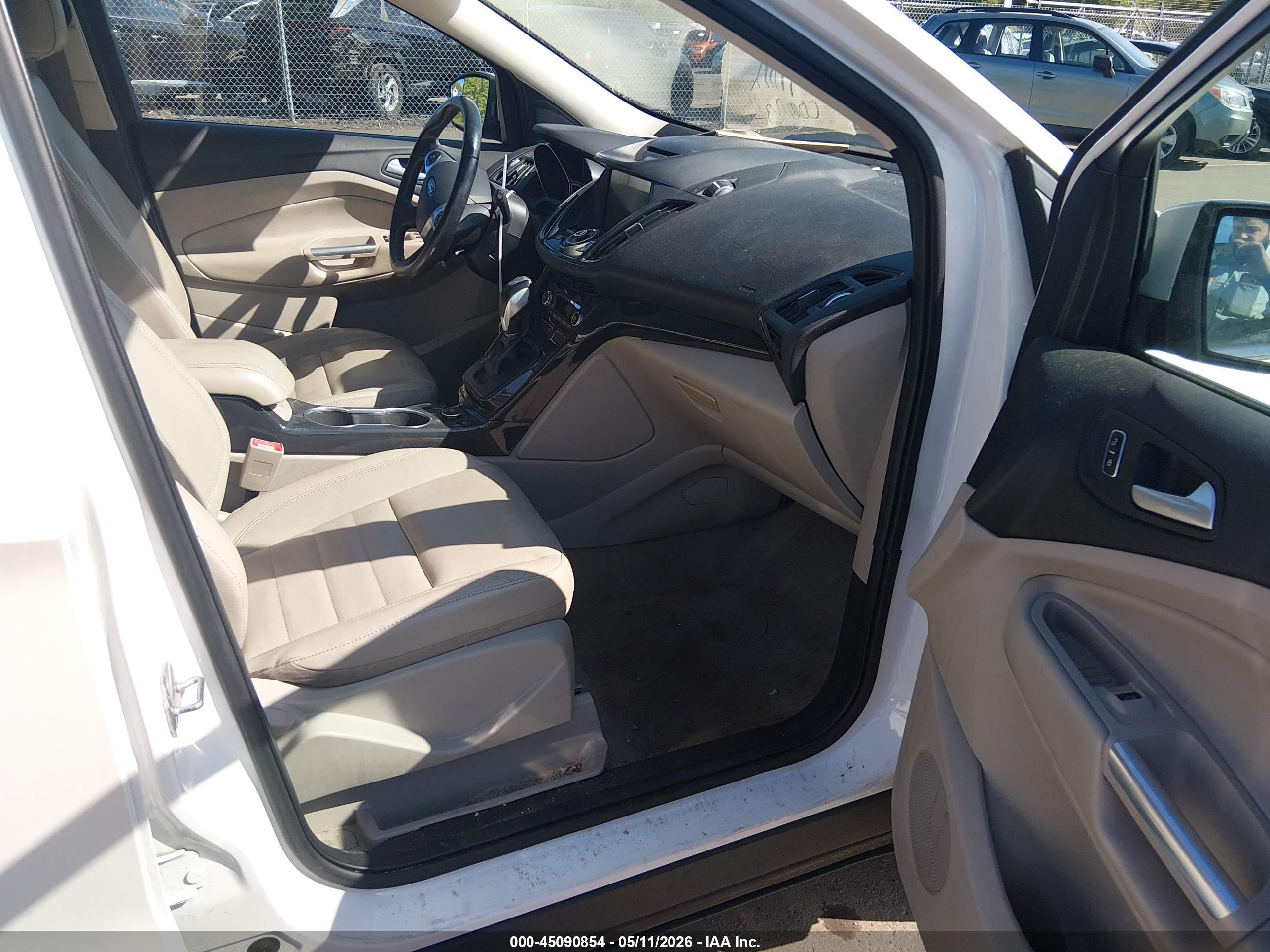 FORD ESCAPE image 5