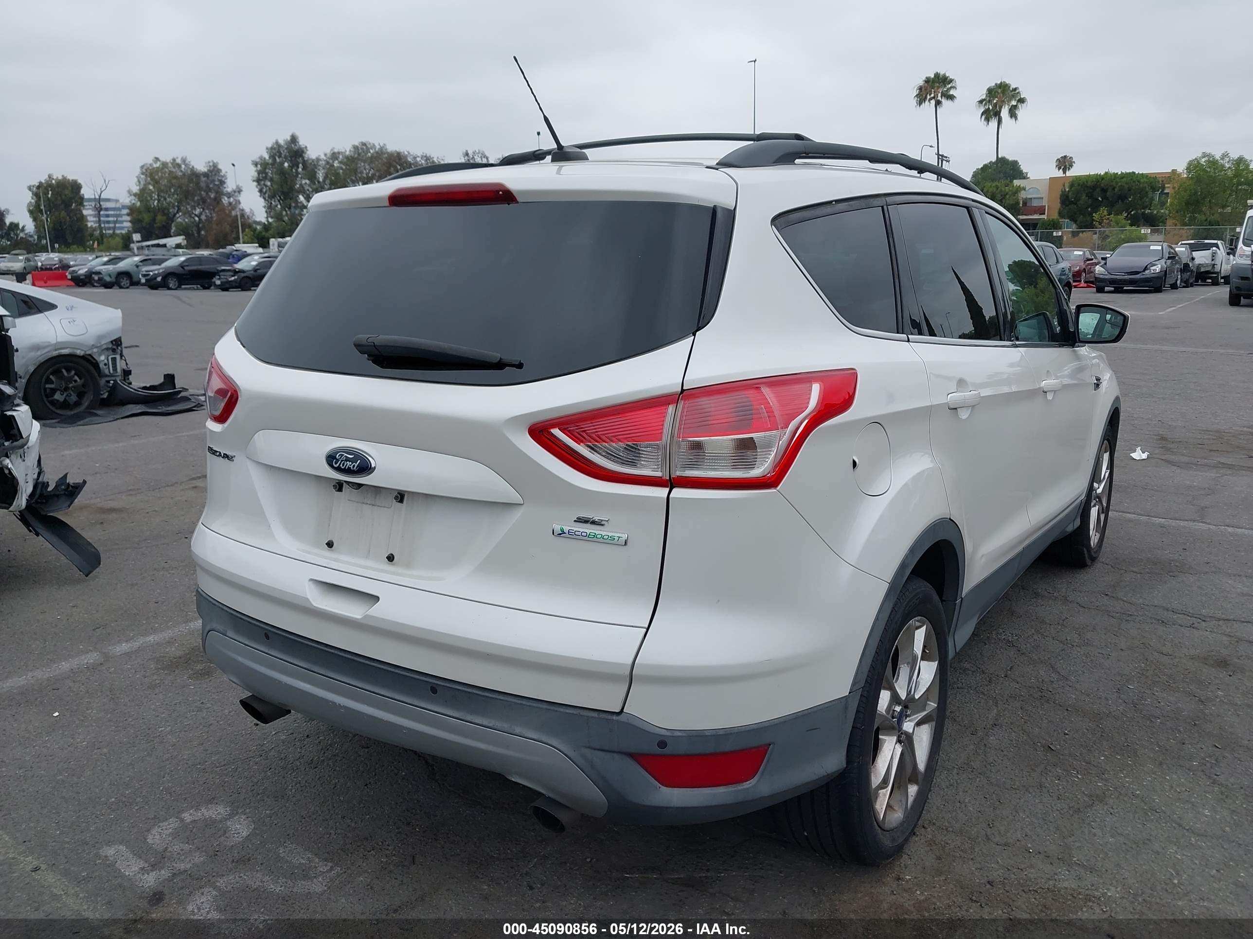 FORD ESCAPE image 4
