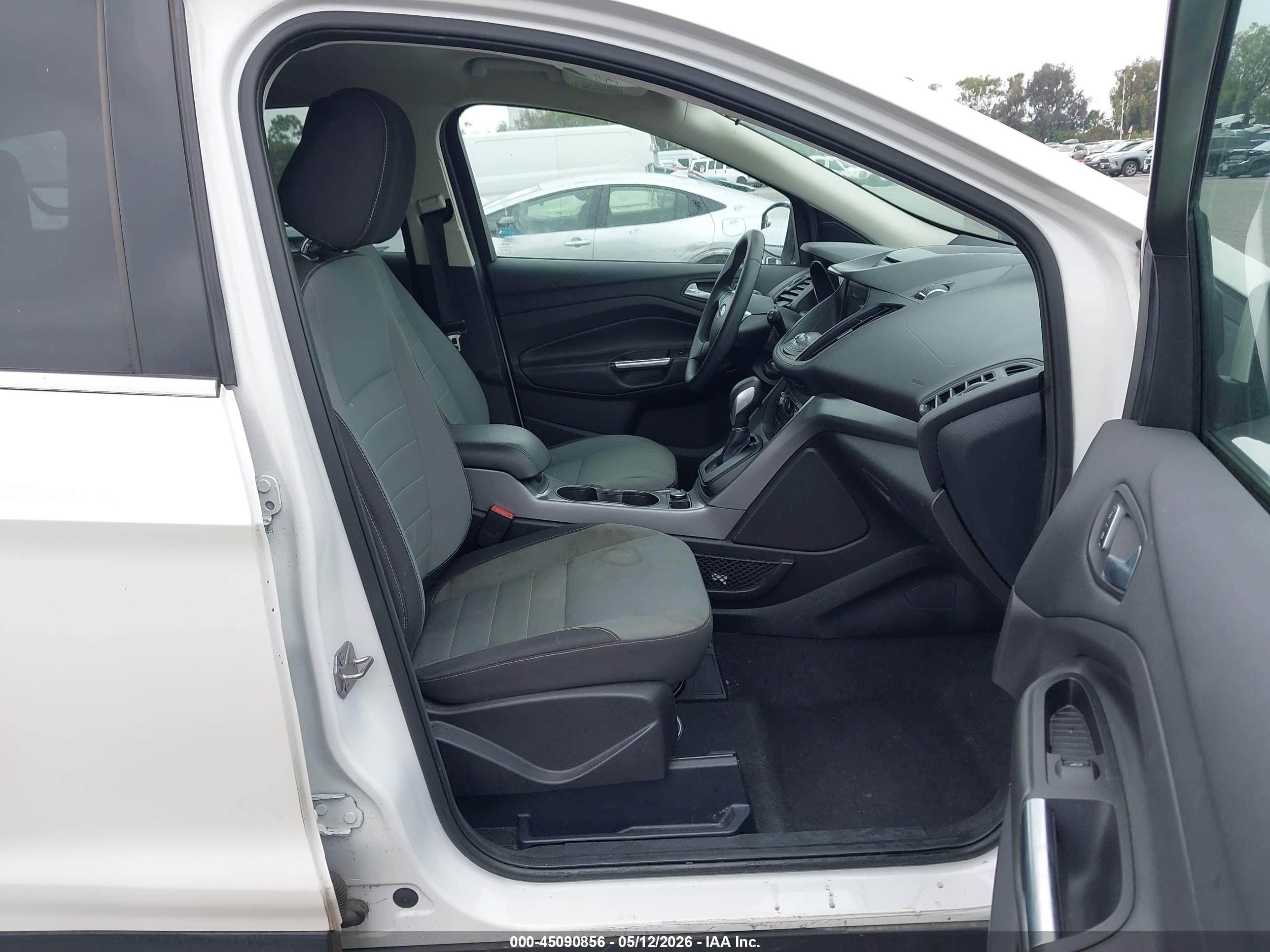 FORD ESCAPE image 5