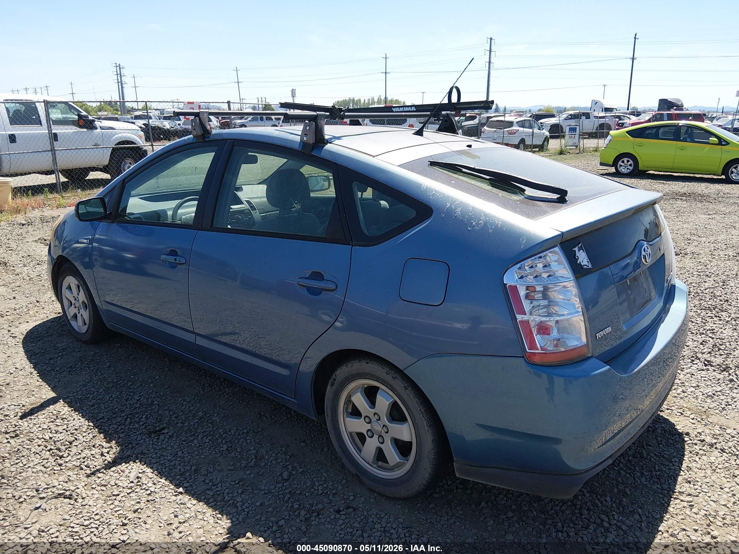 TOYOTA PRIUS image 3