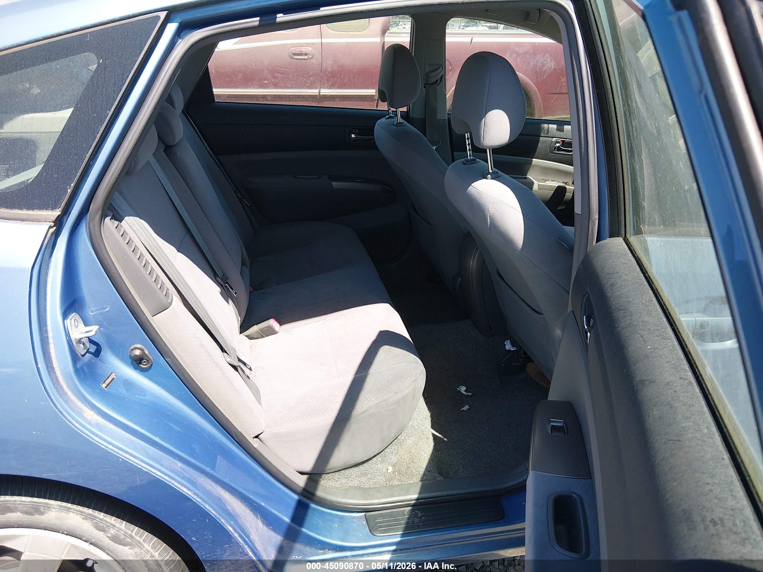 TOYOTA PRIUS image 8
