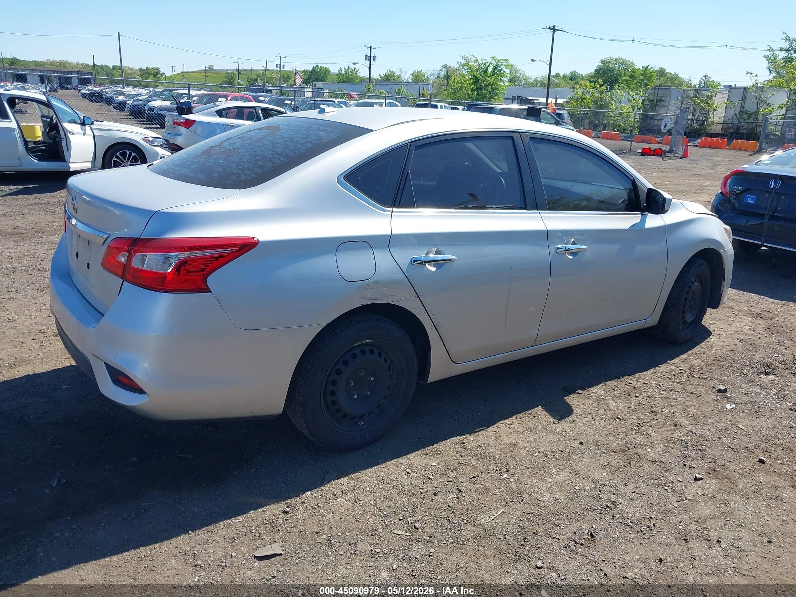 NISSAN SENTRA image 4
