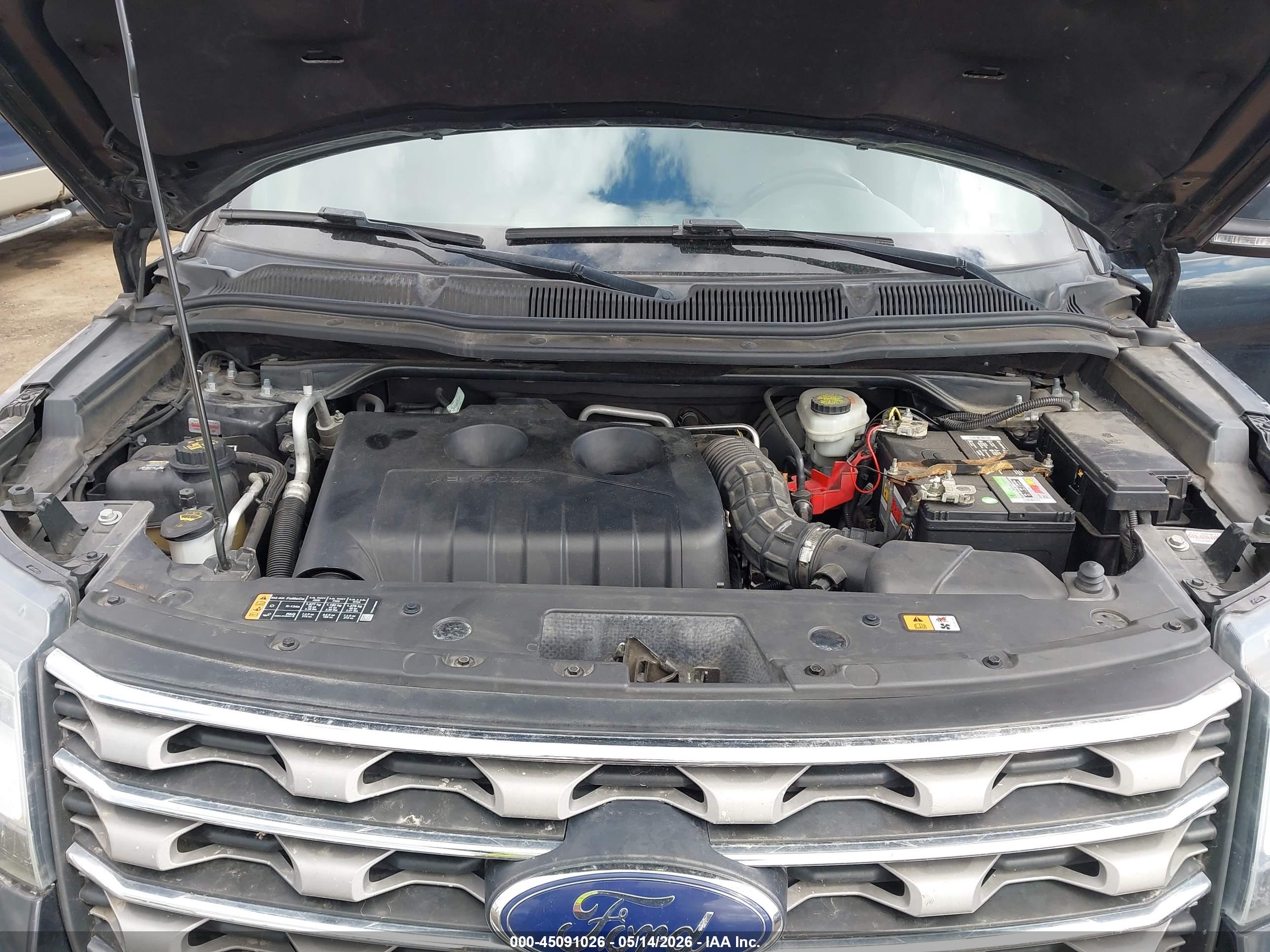 FORD EXPLORER image 10