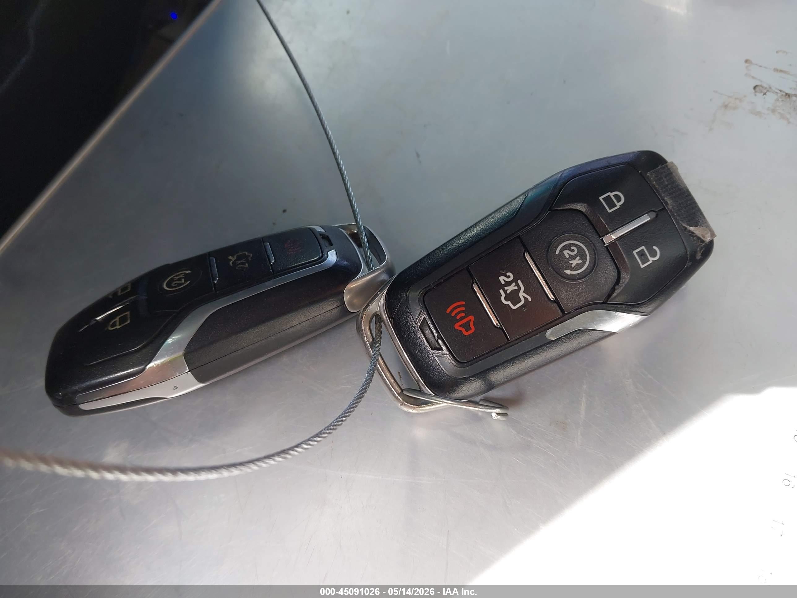 FORD EXPLORER image 11