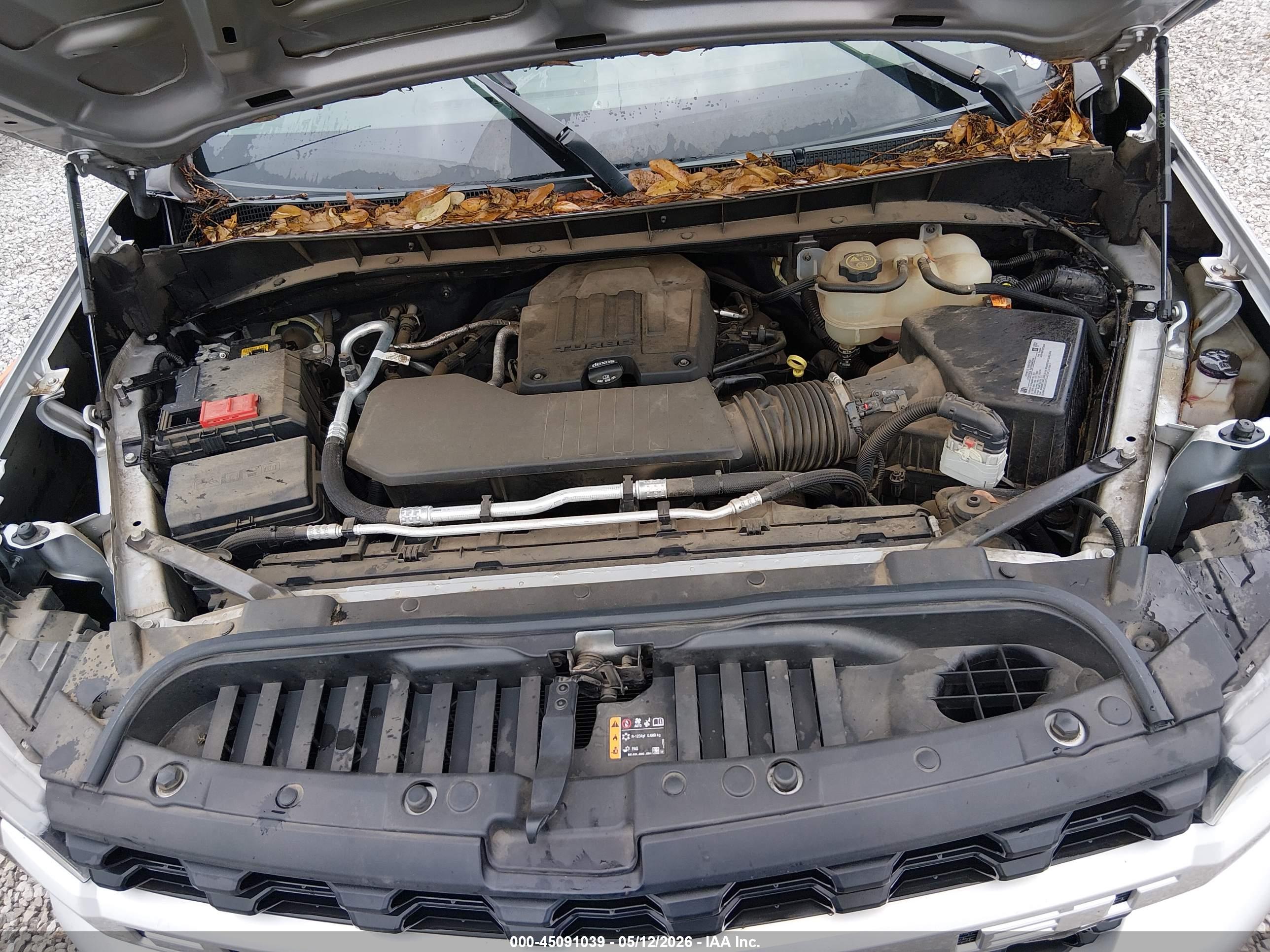 CHEVROLET SILVERADO image 10