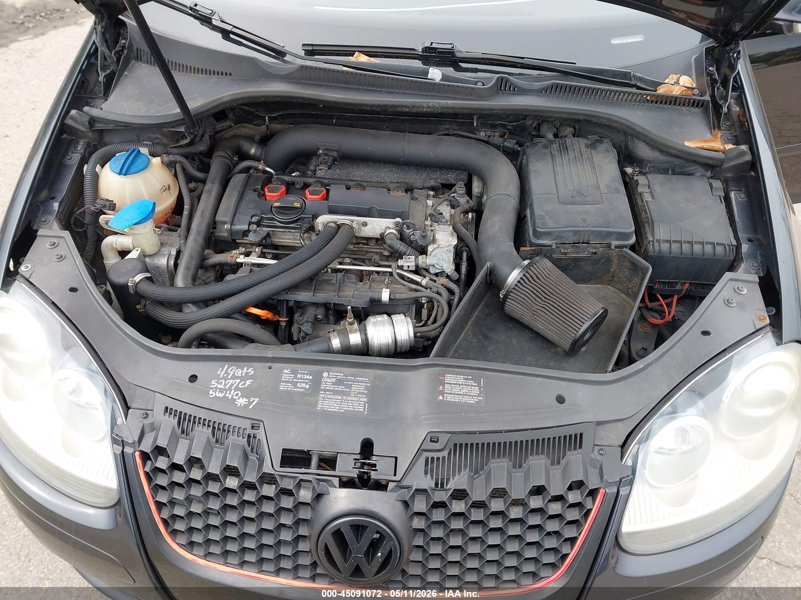 VOLKSWAGEN GTI image 10