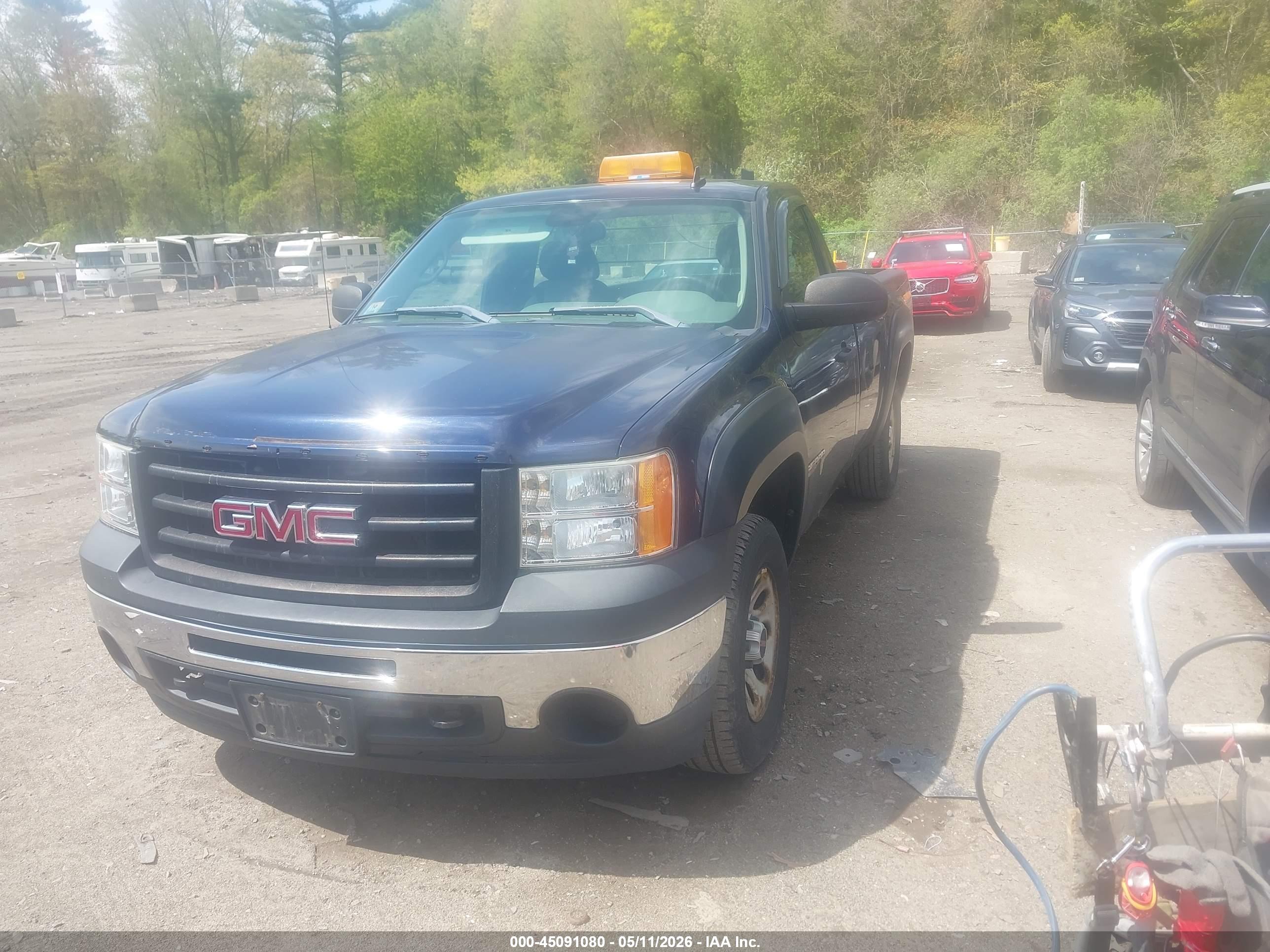GMC SIERRA image 2