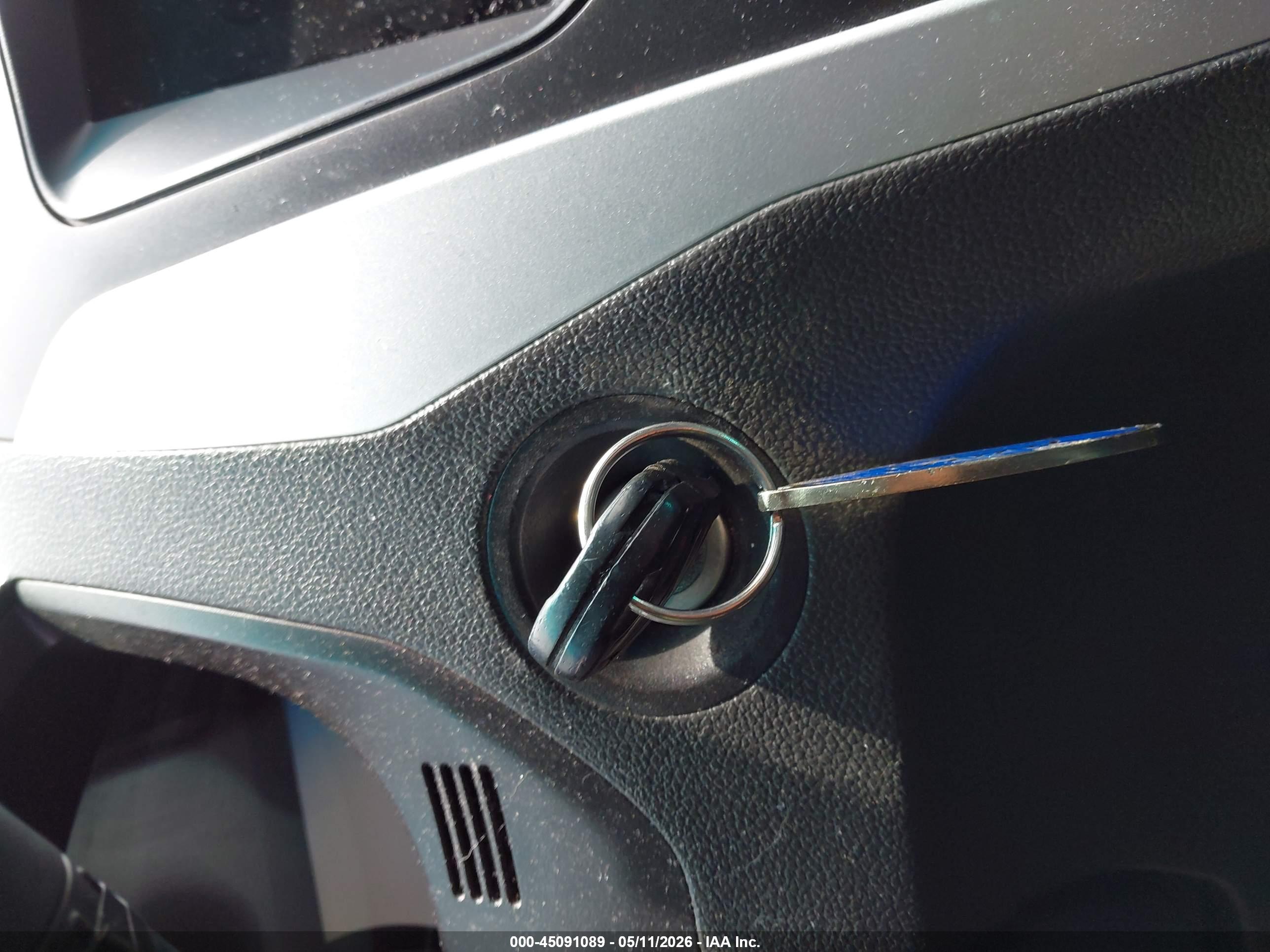 FORD EXPLORER image 11