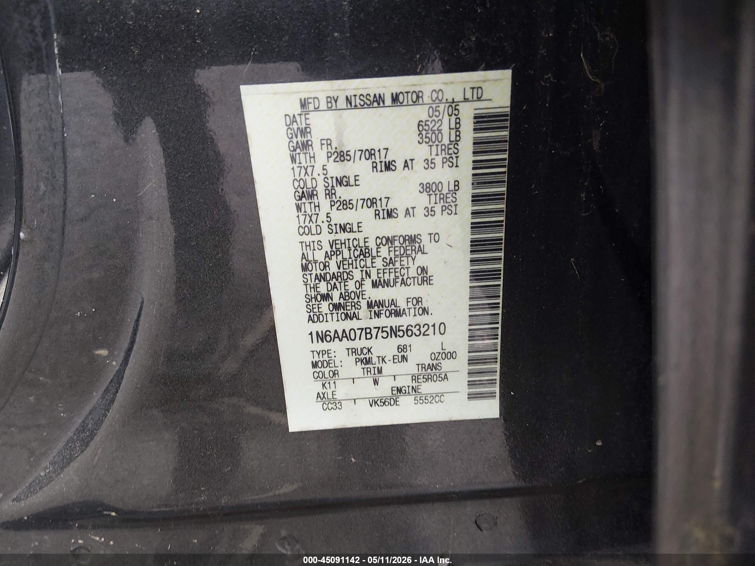 NISSAN TITAN image 9
