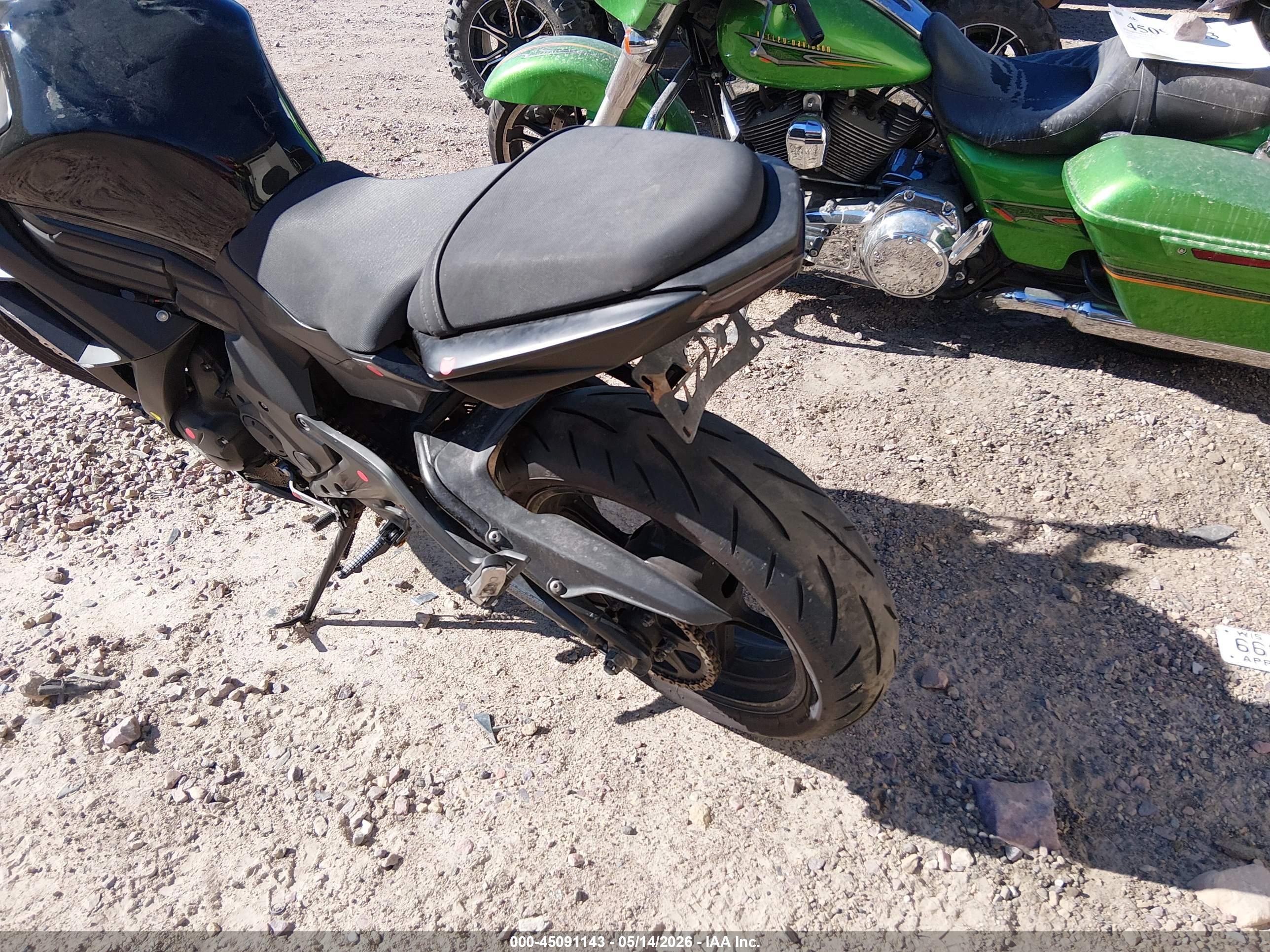 KAWASAKI EX650 image 3