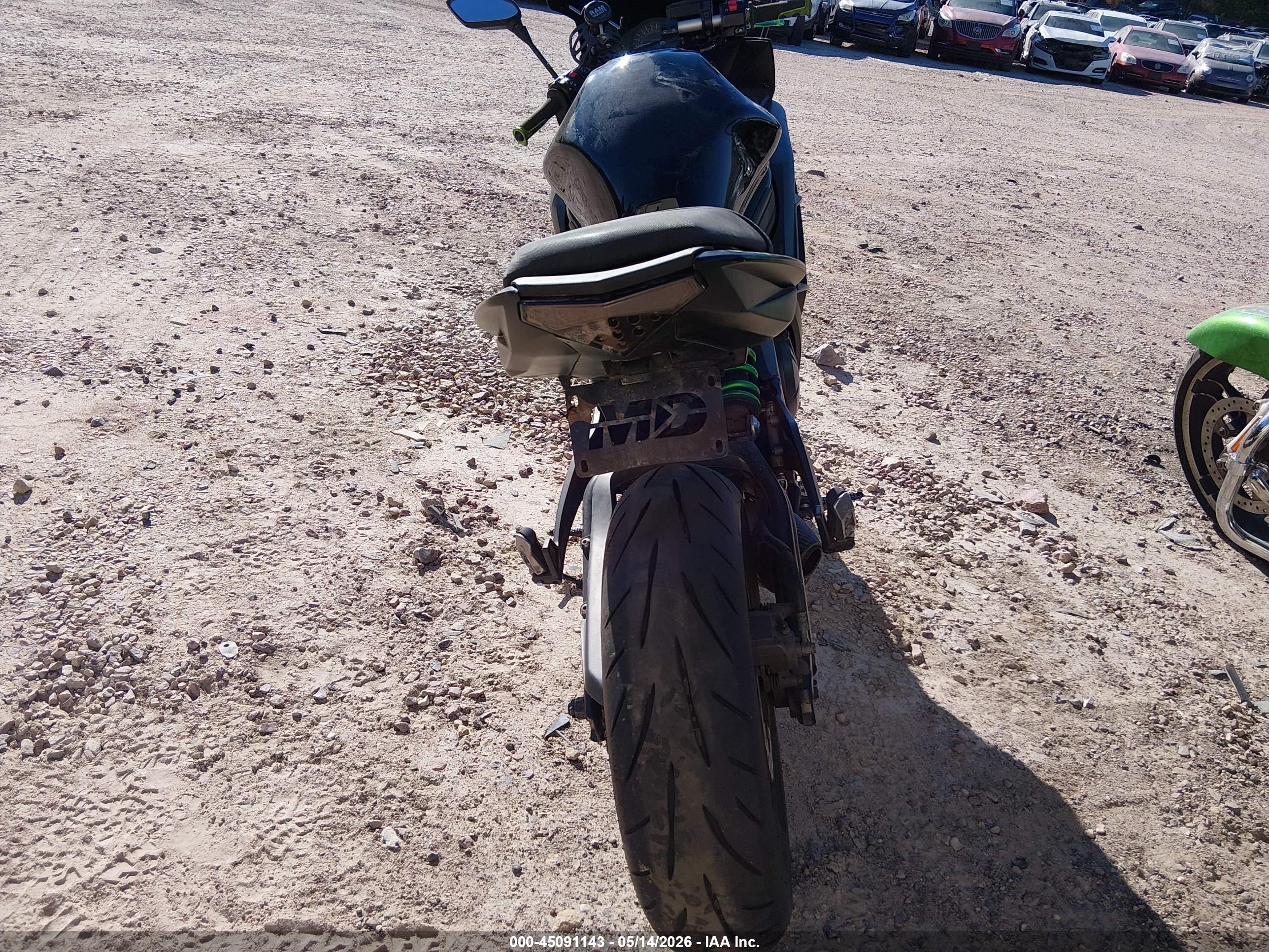 KAWASAKI EX650 image 6