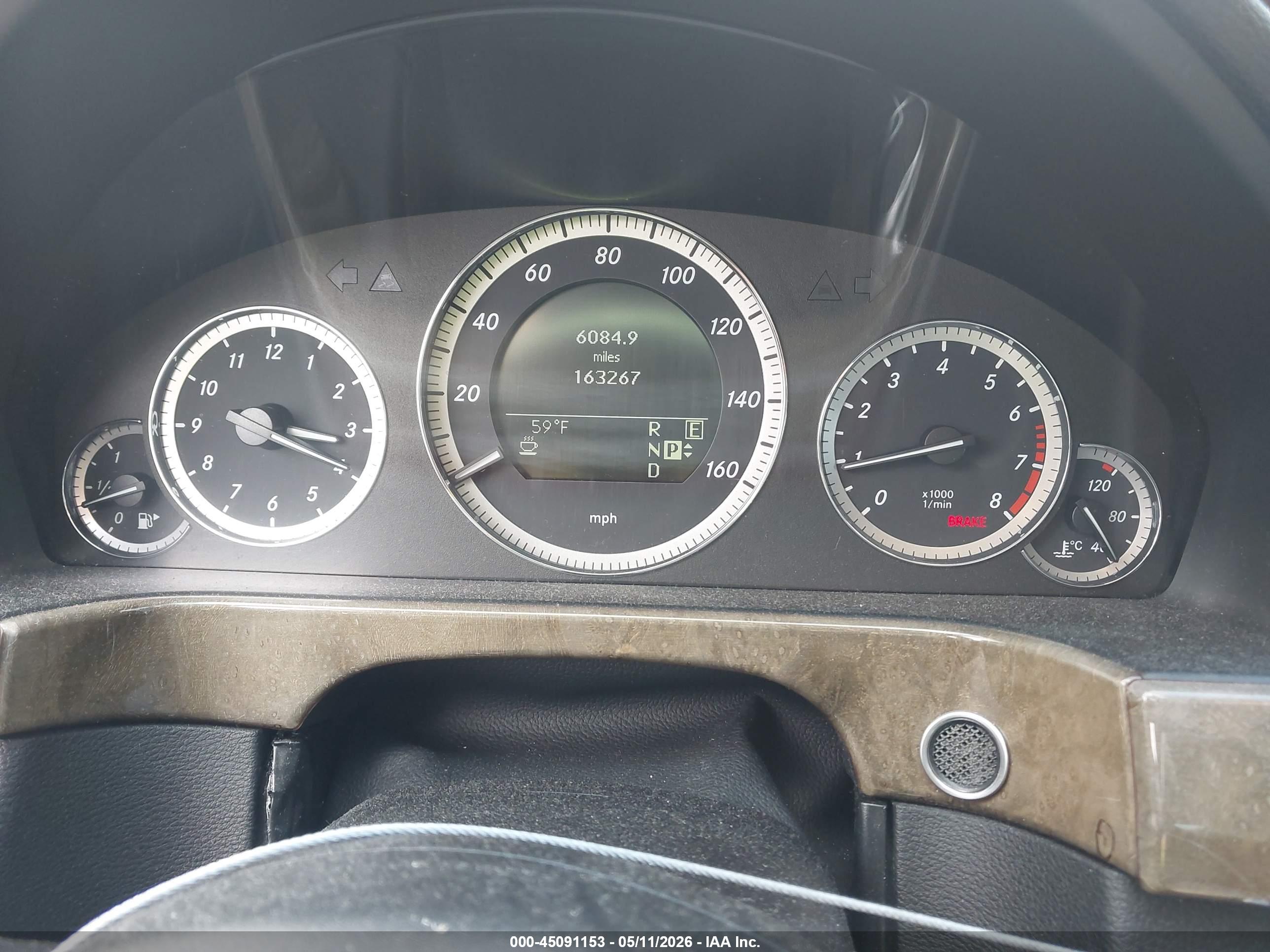 MERCEDES-BENZ E image 7