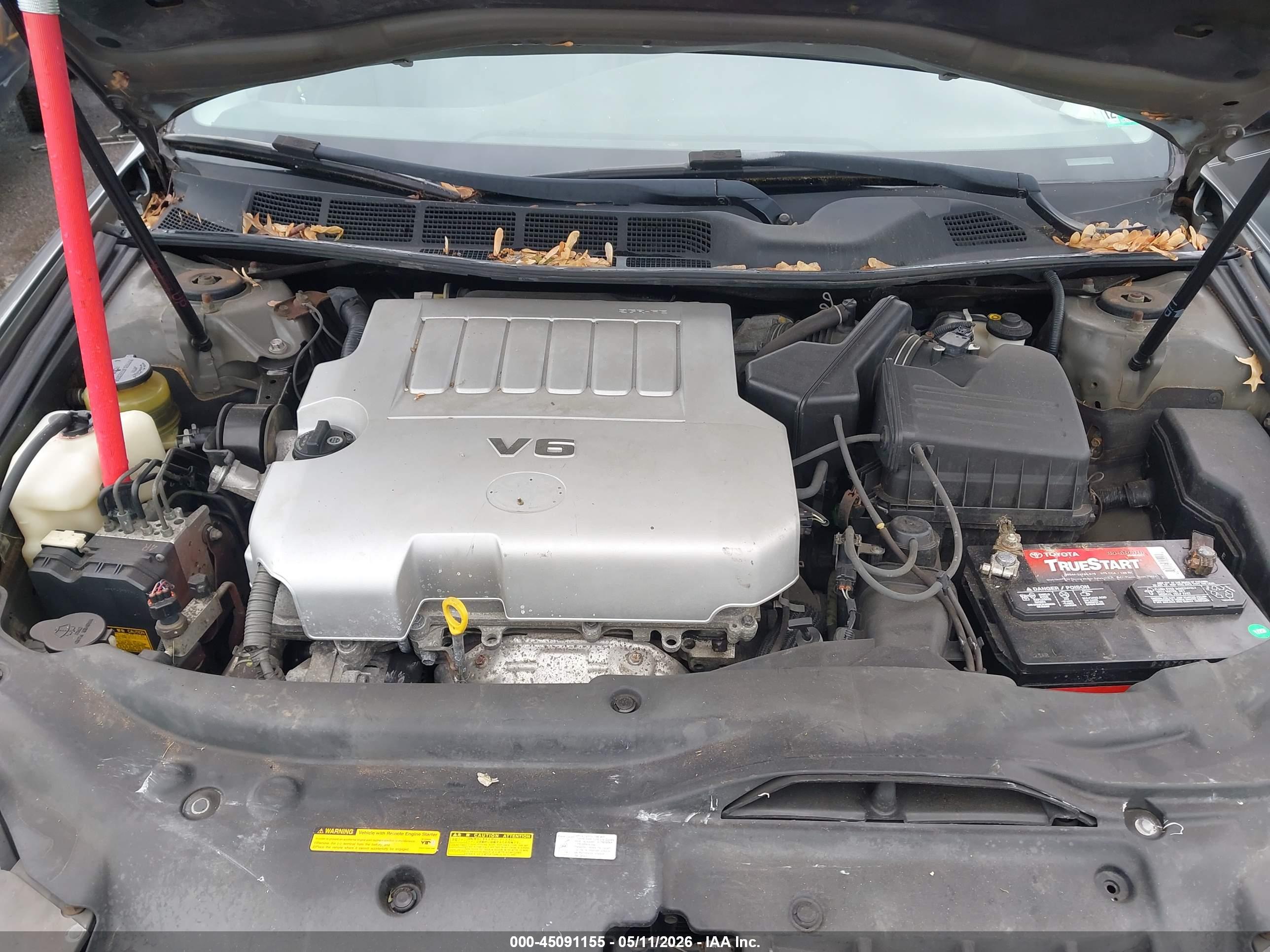 TOYOTA AVALON image 10