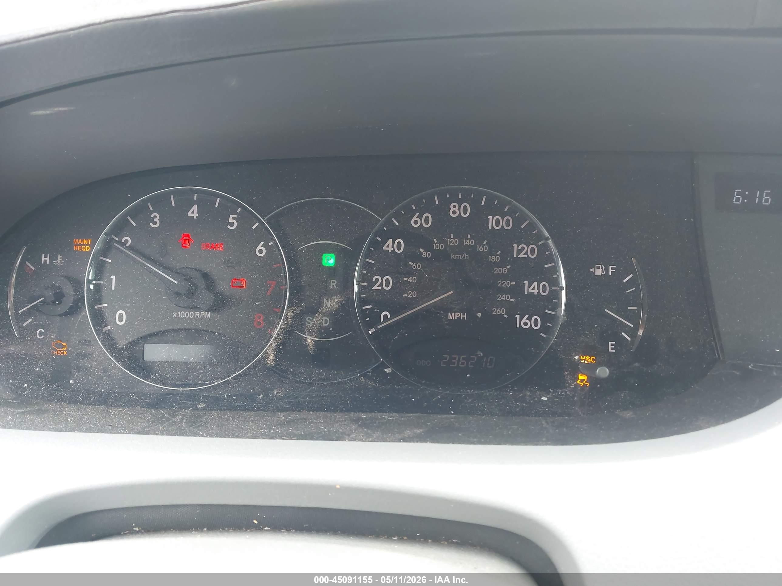 TOYOTA AVALON image 7